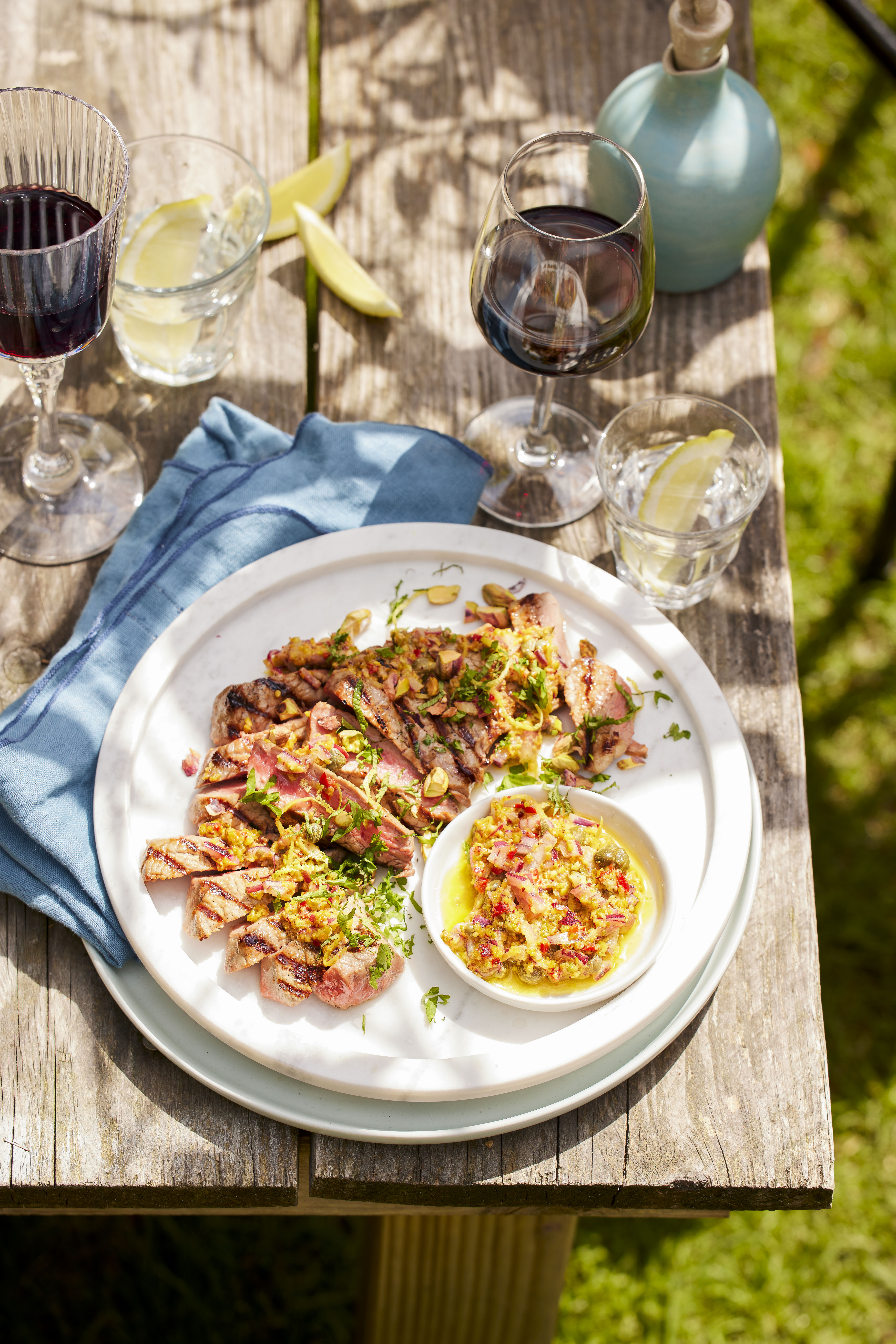 Steak met pistachesalsa