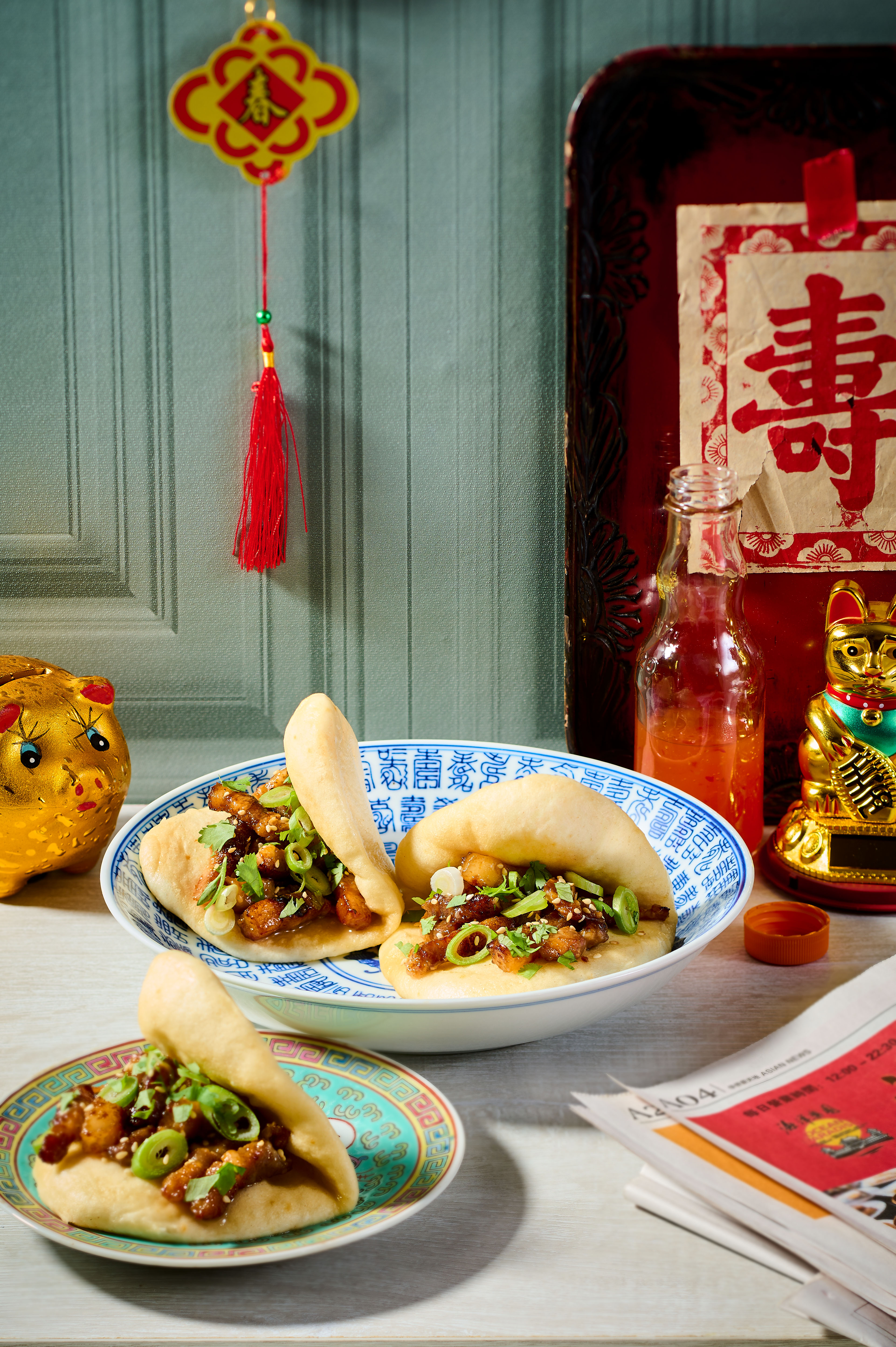 Steamed buns met spekreepjes in ketjapsaus