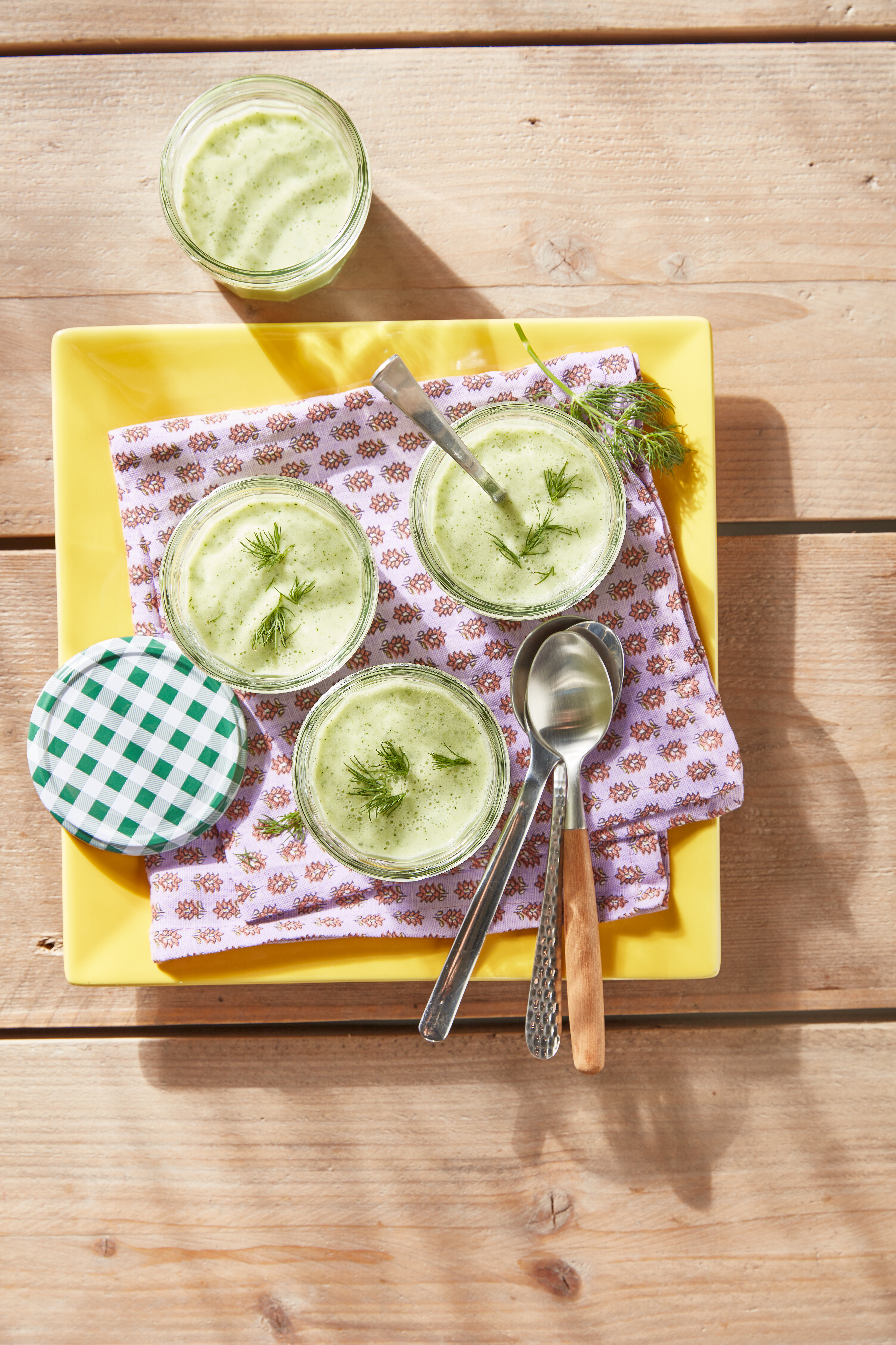 Courgette-yoghurtsoep met dille