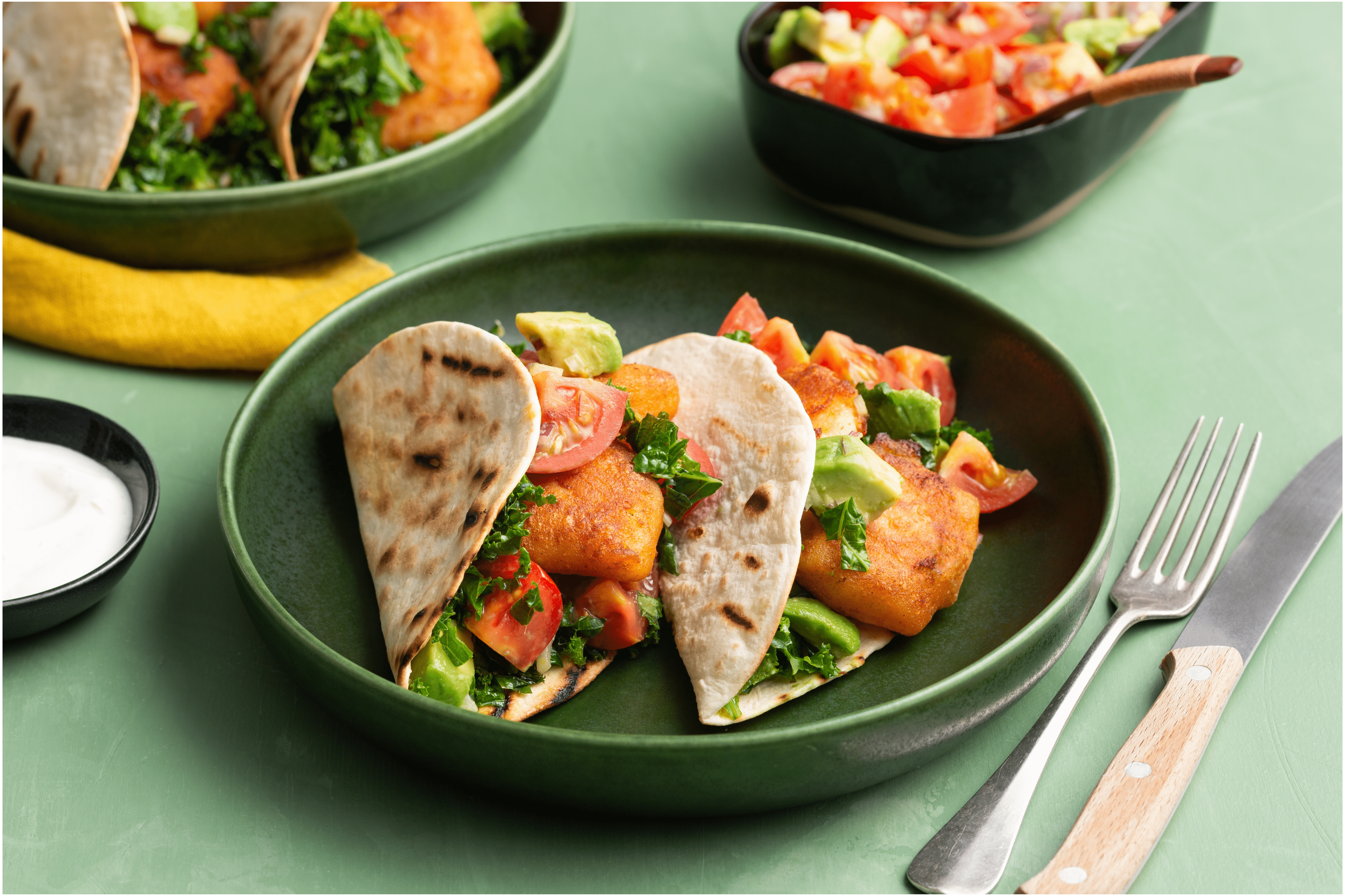 Vis taco's met limoen-yoghurtsaus