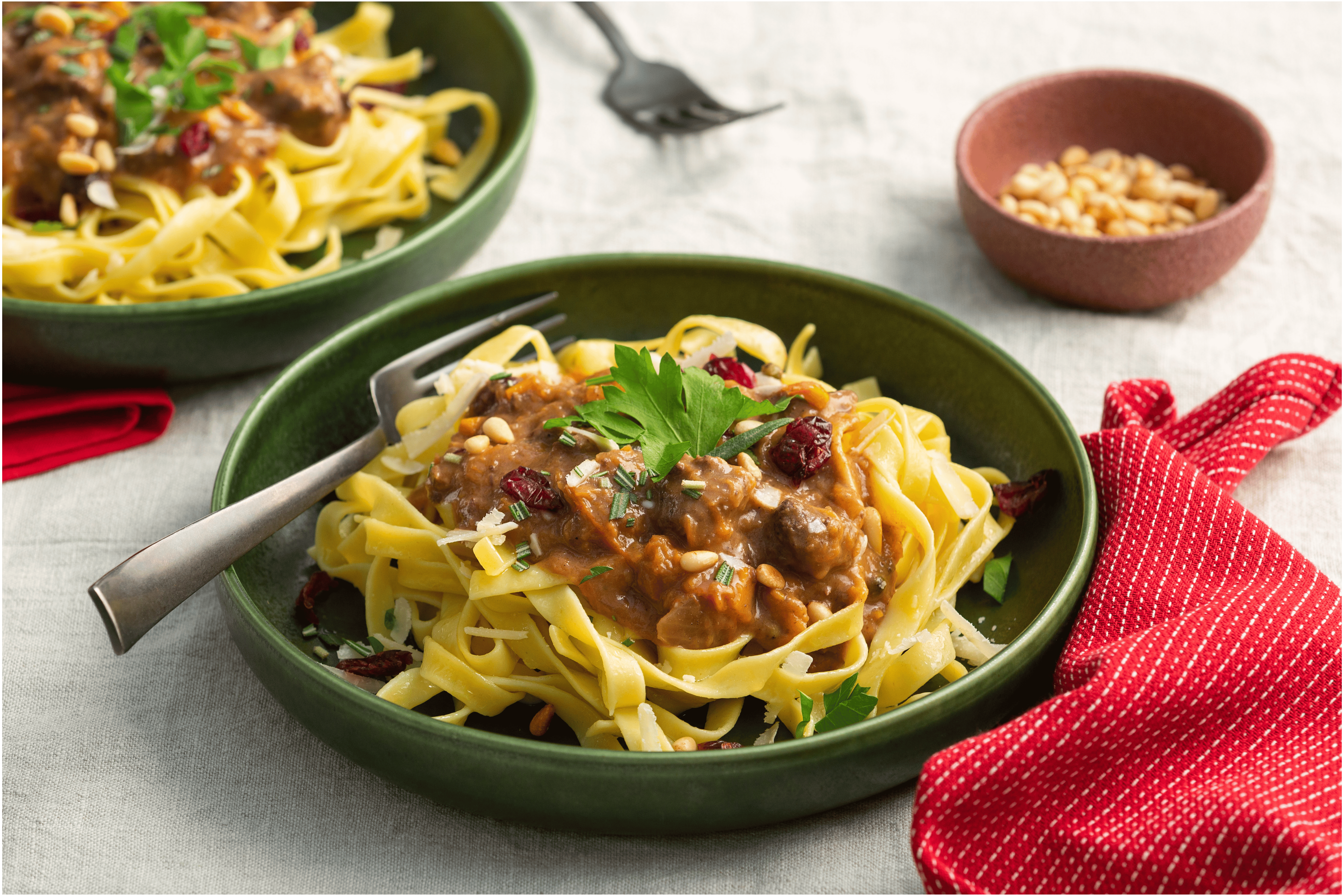 Tagliatelle met hertenragout en pompoen