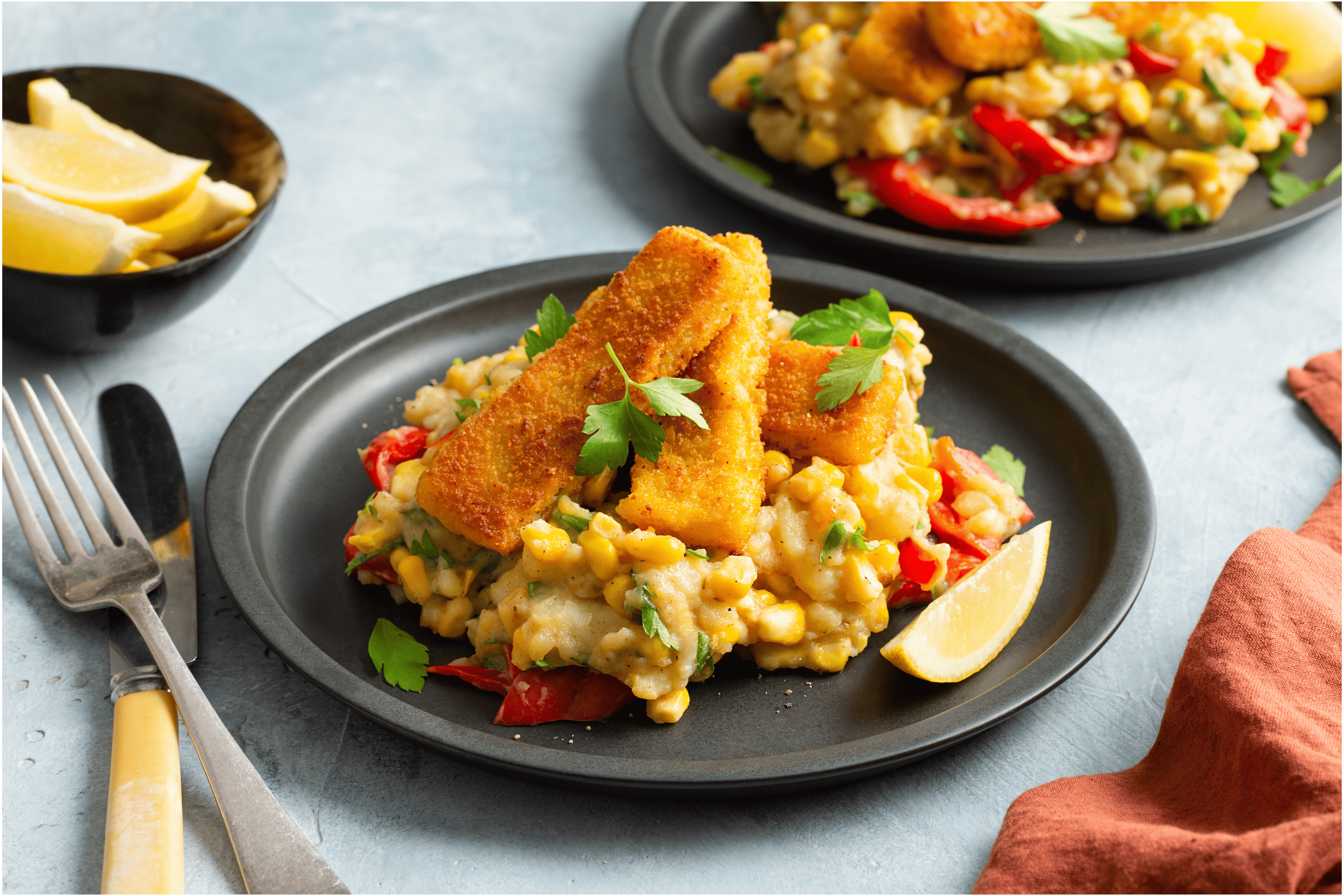 Maïs-stamppot met paprika en vissticks