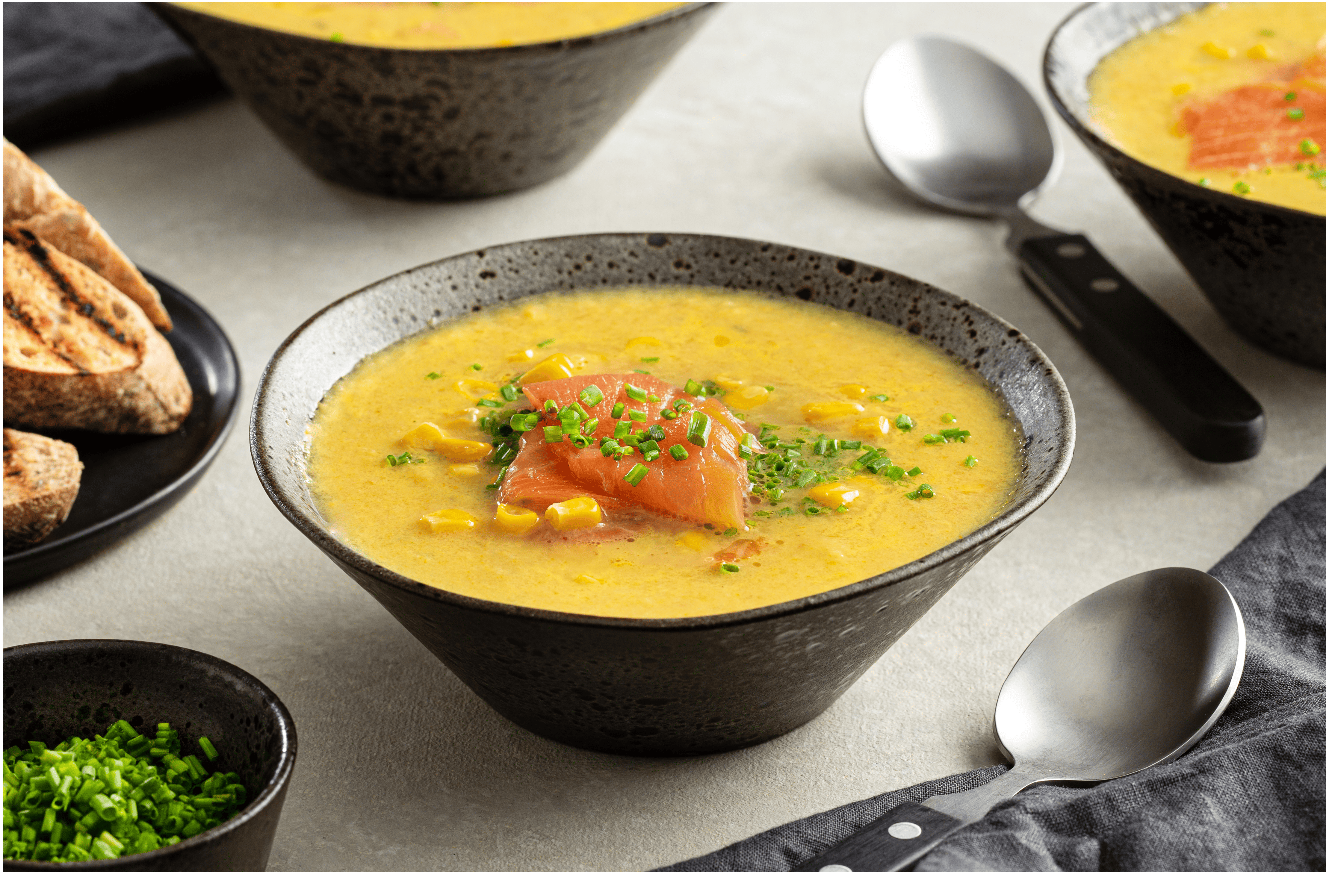 Bloemkoolsoep met gerookte zalm