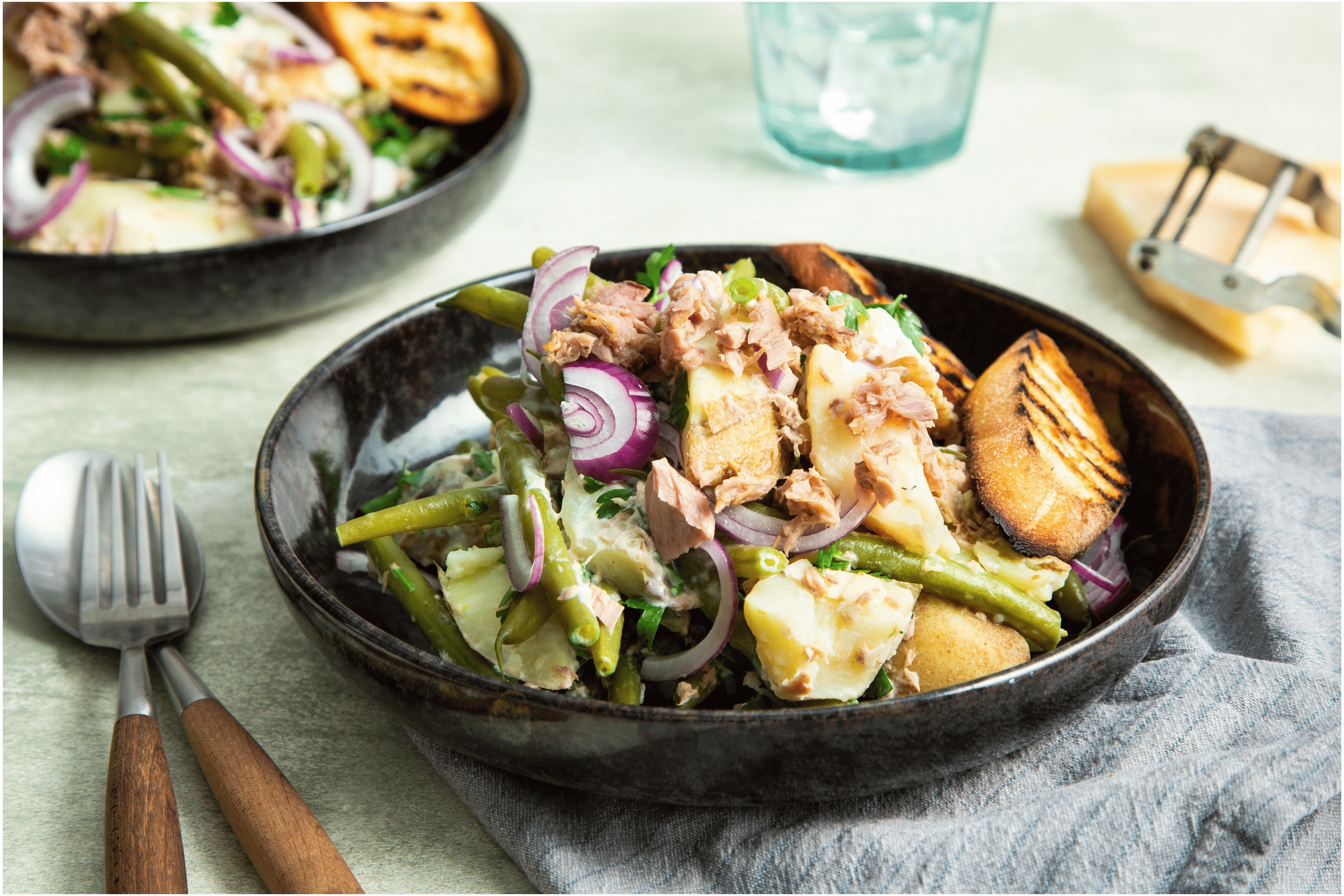Aardappelsalade met tonijn en sperziebonen