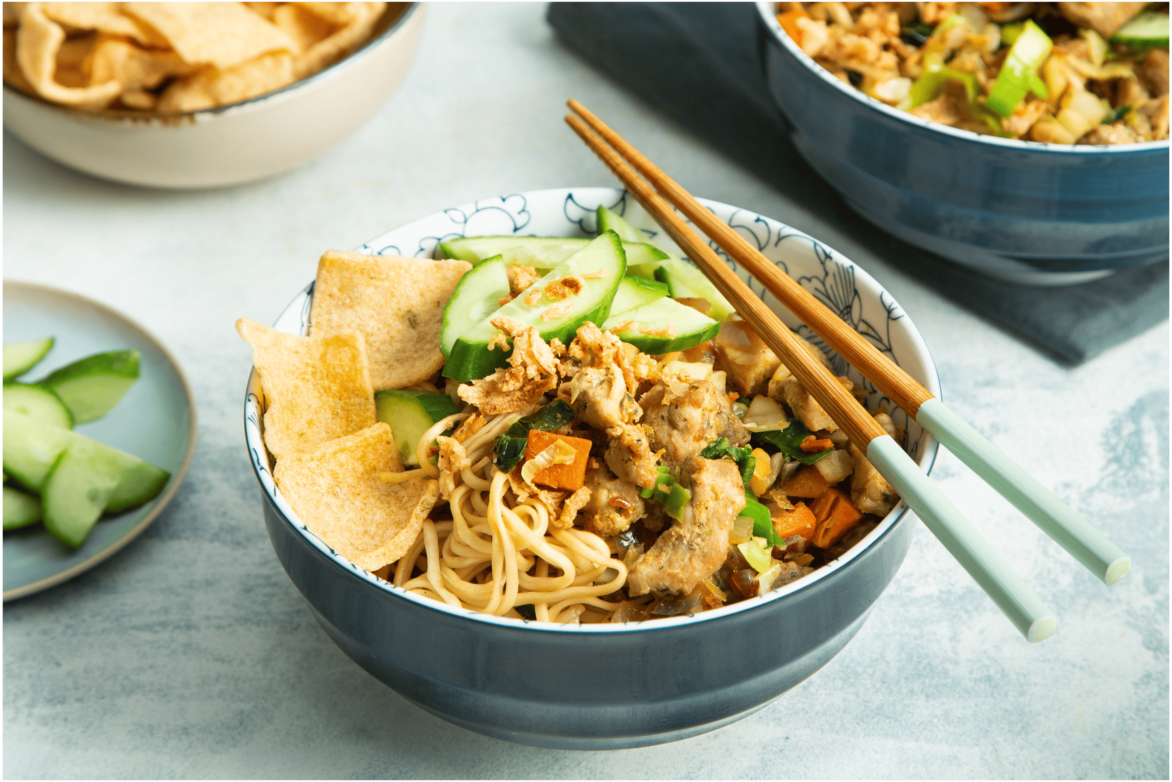 Bami speciaal met varkens roerbakblokjes