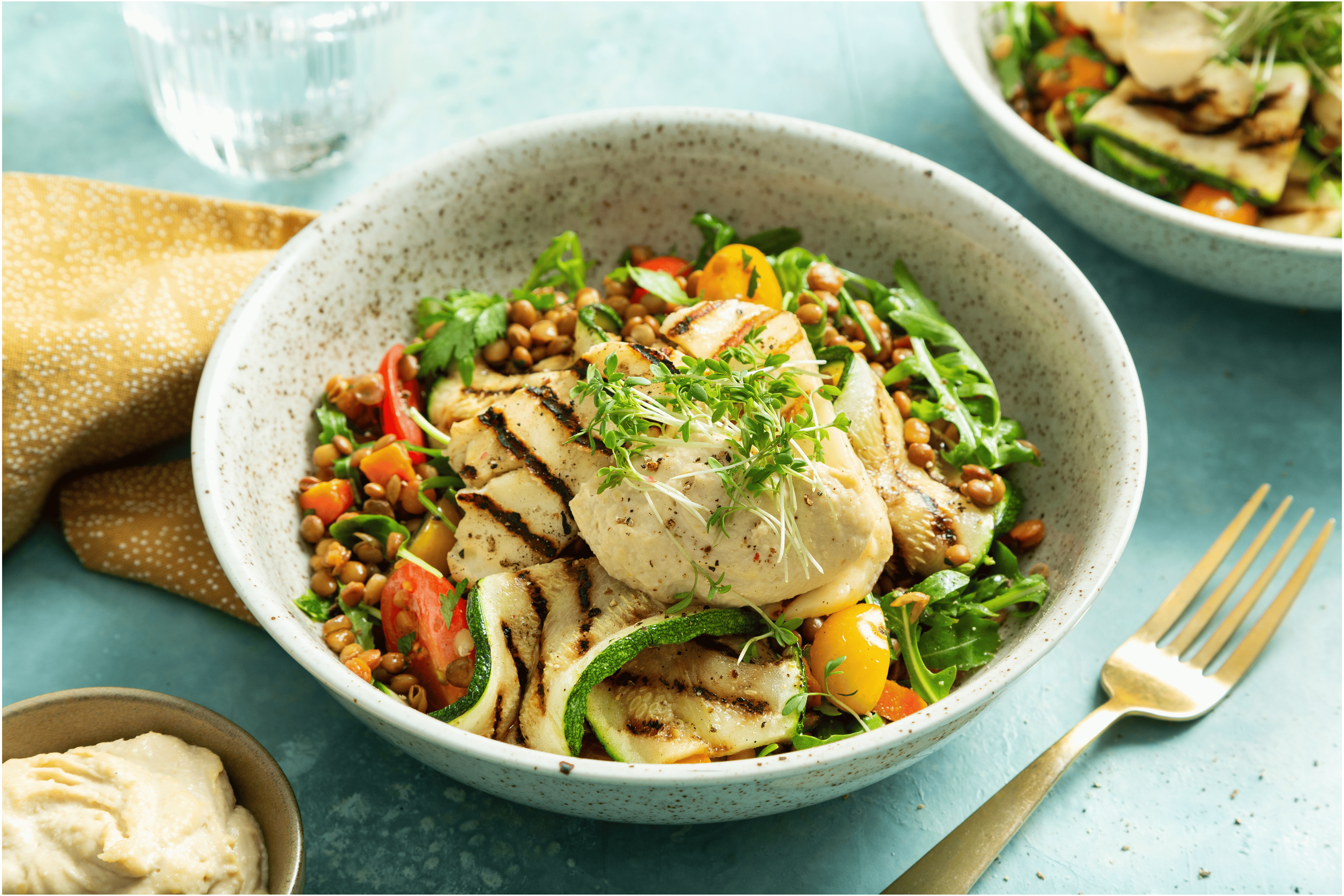Linzen salade met gegrilde halloumi