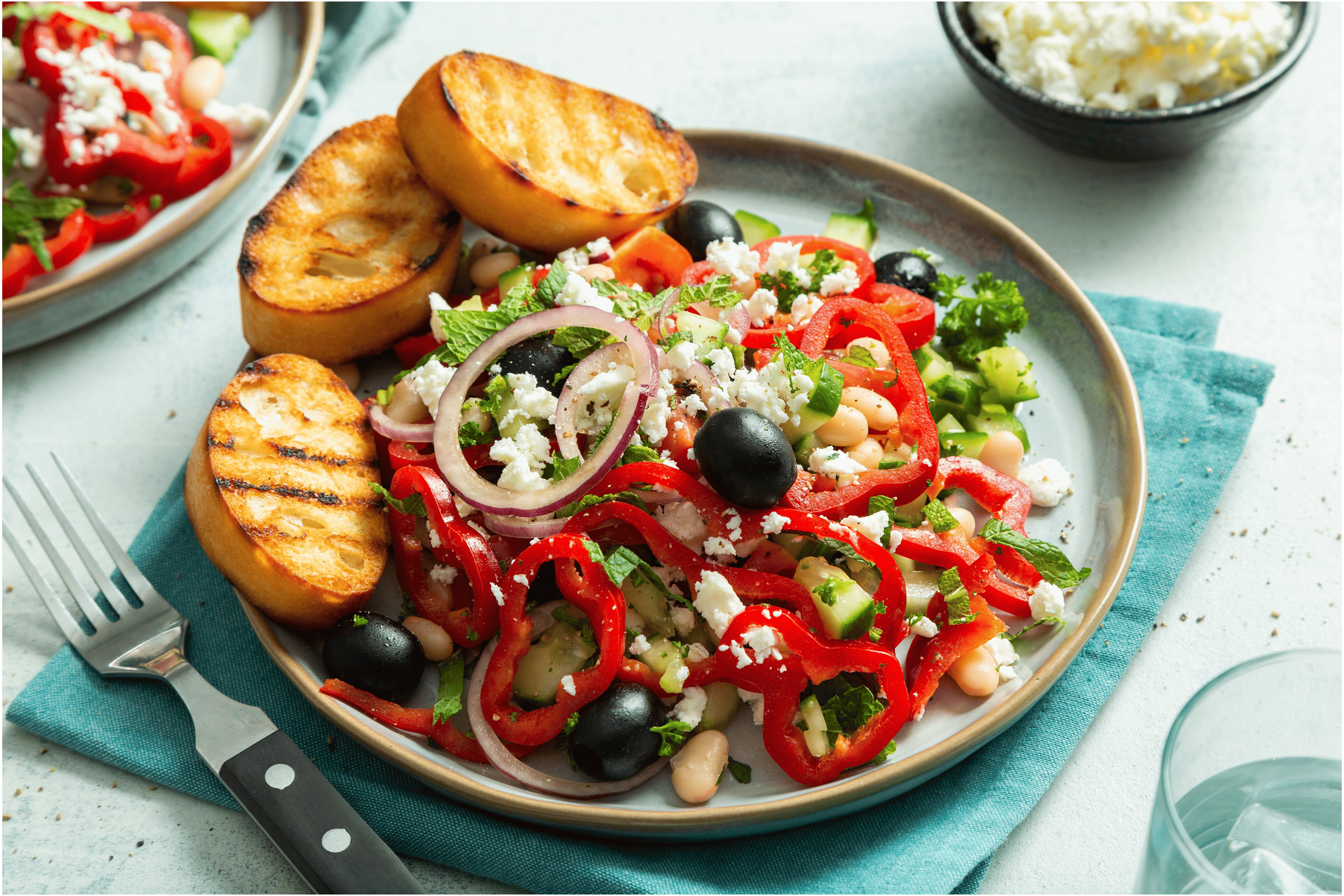 Frisse paprika-tomaten salade met feta