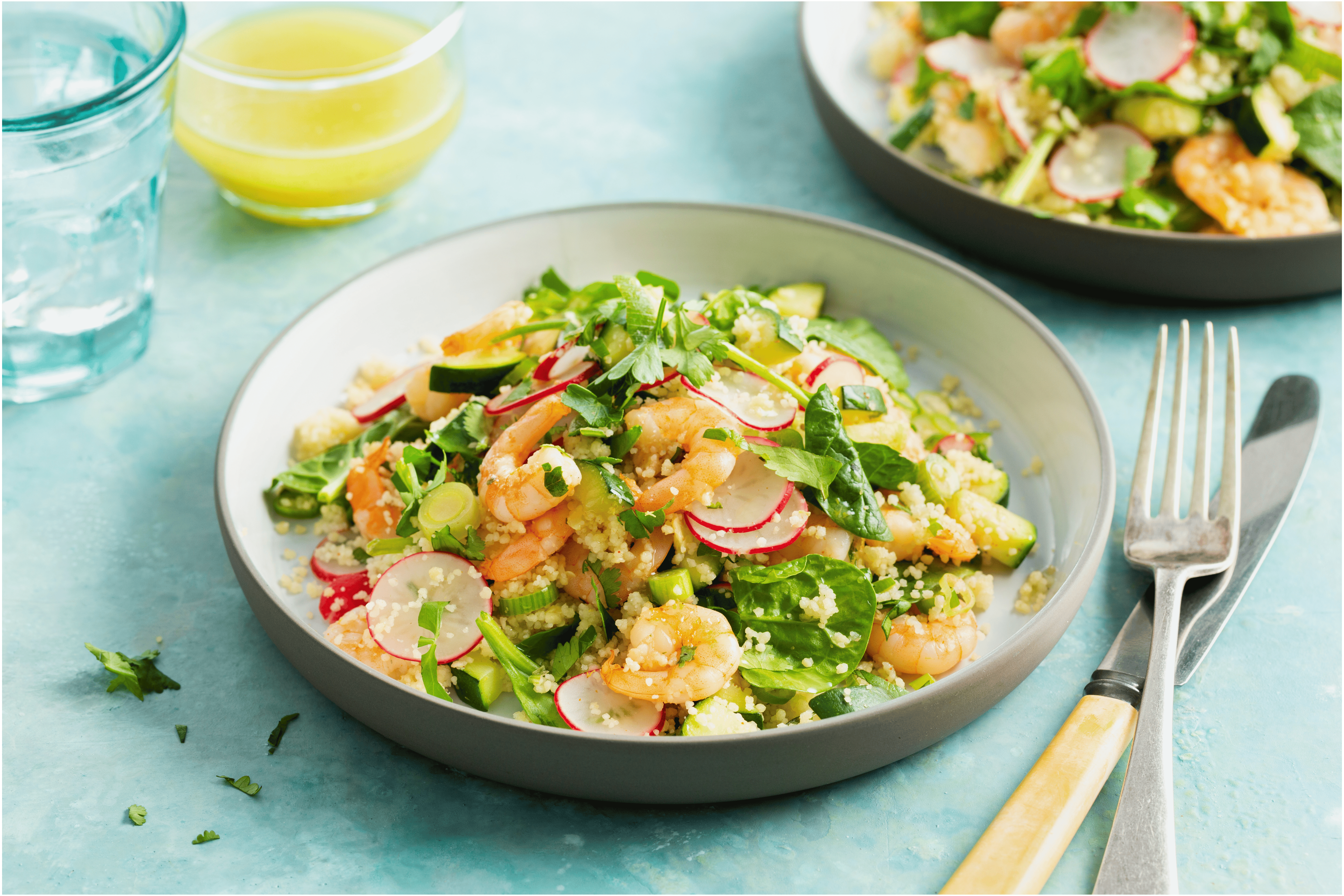 Cousous salade met gewokte garnalen en chorizo