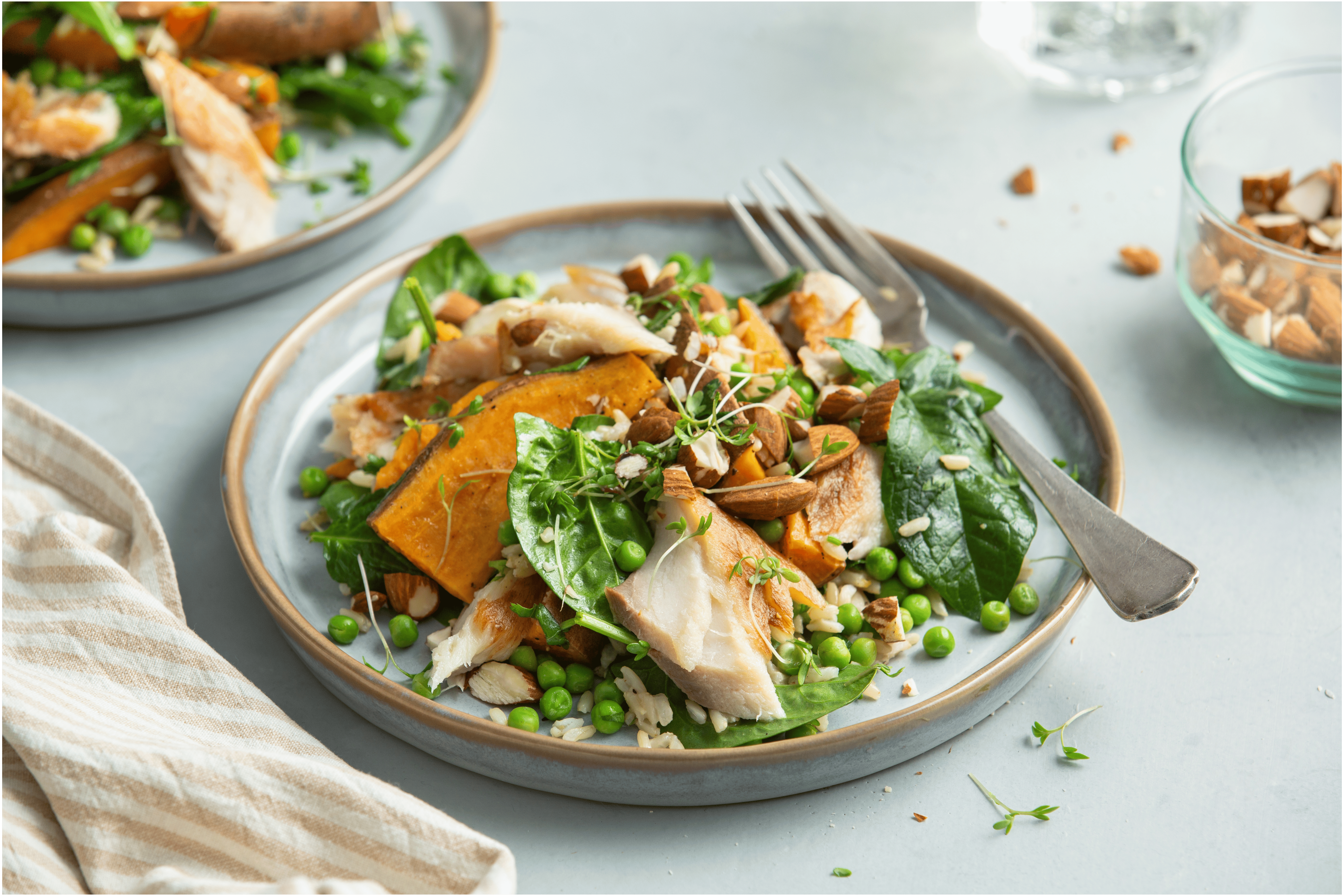 Rijstsalade met gerookte makreel