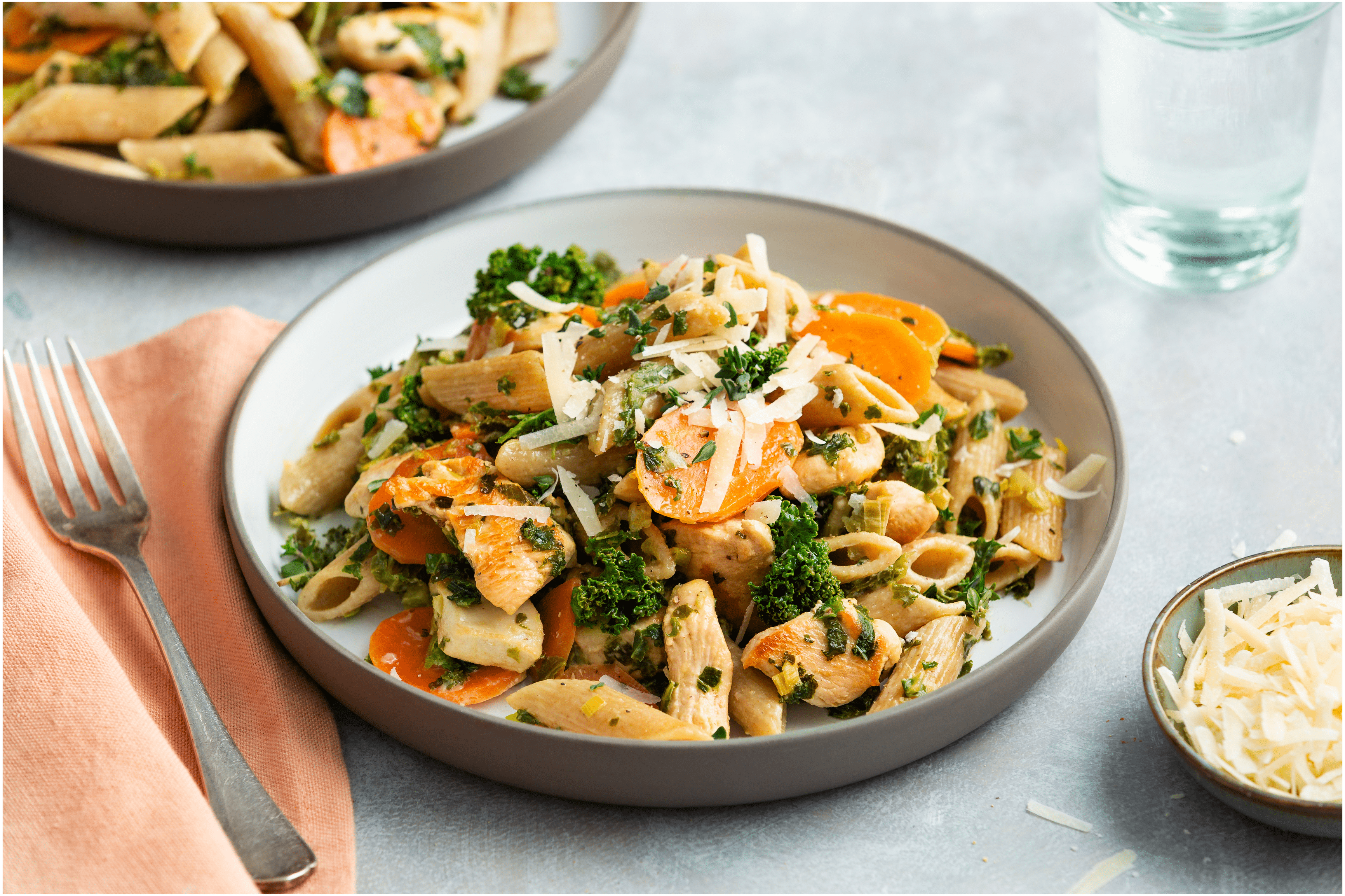 Romige kipstukjes met penne en boerenkool