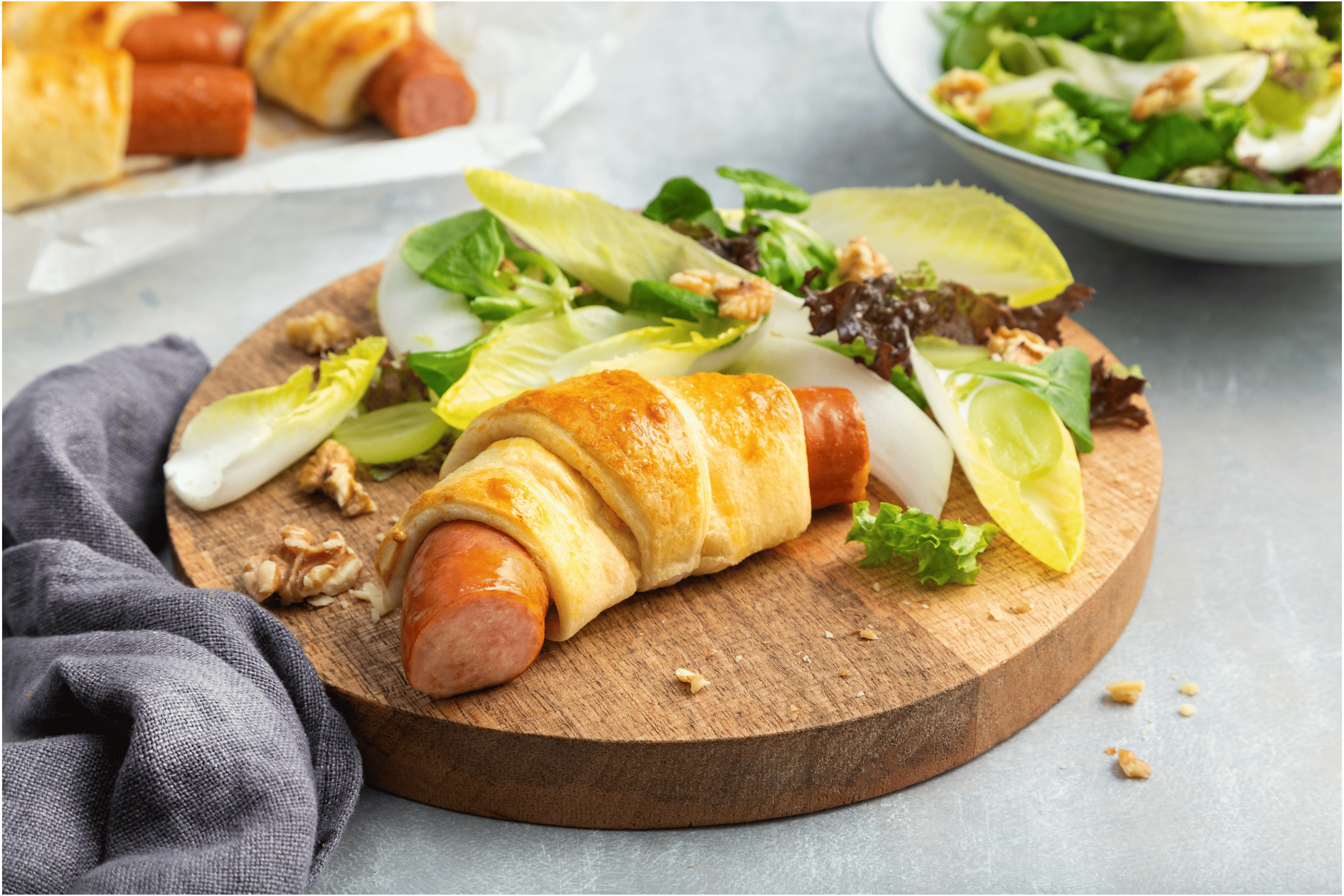 Rookworstbroodjes met witlofsalade