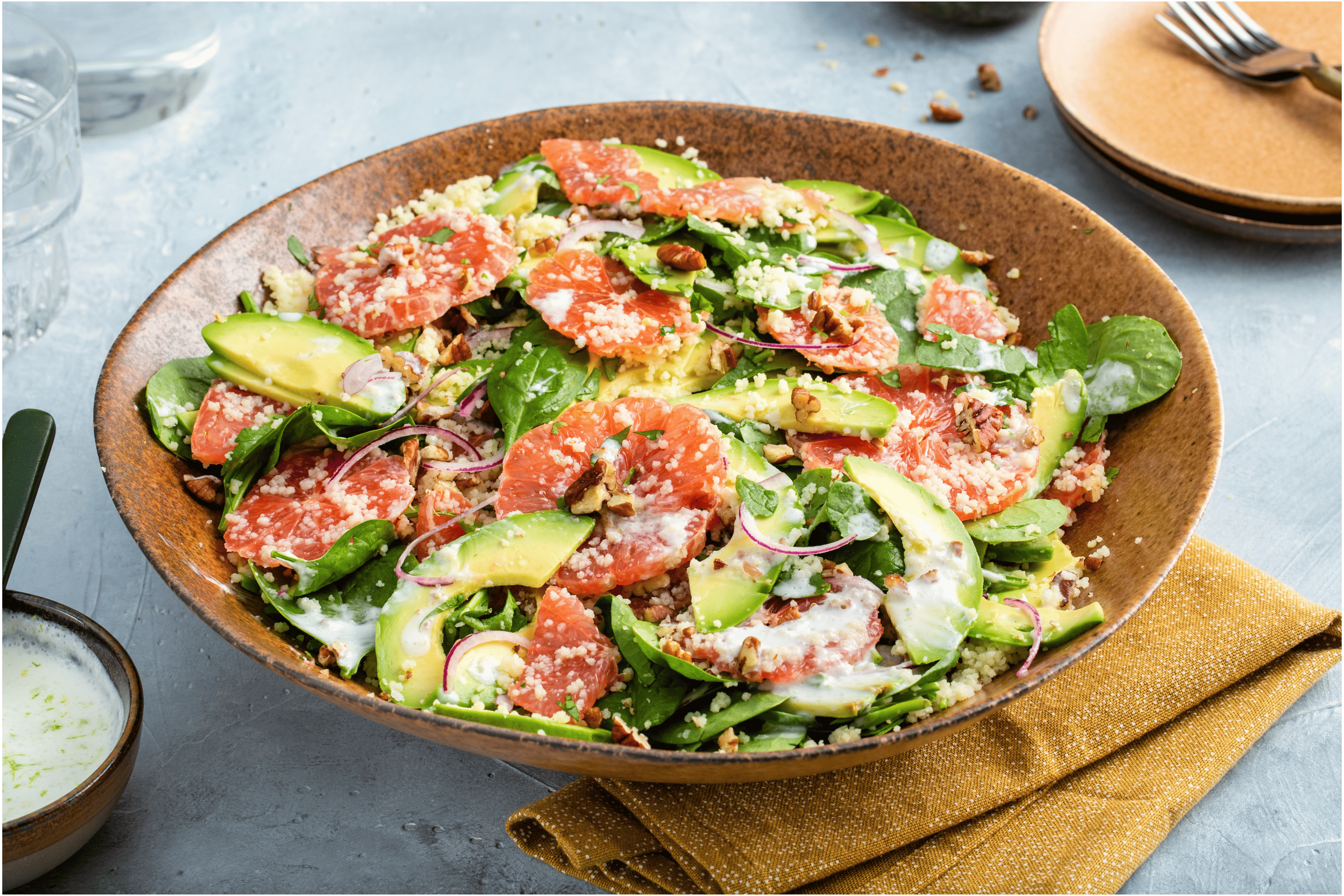Maaltijdsalade met avocado en grapefruit