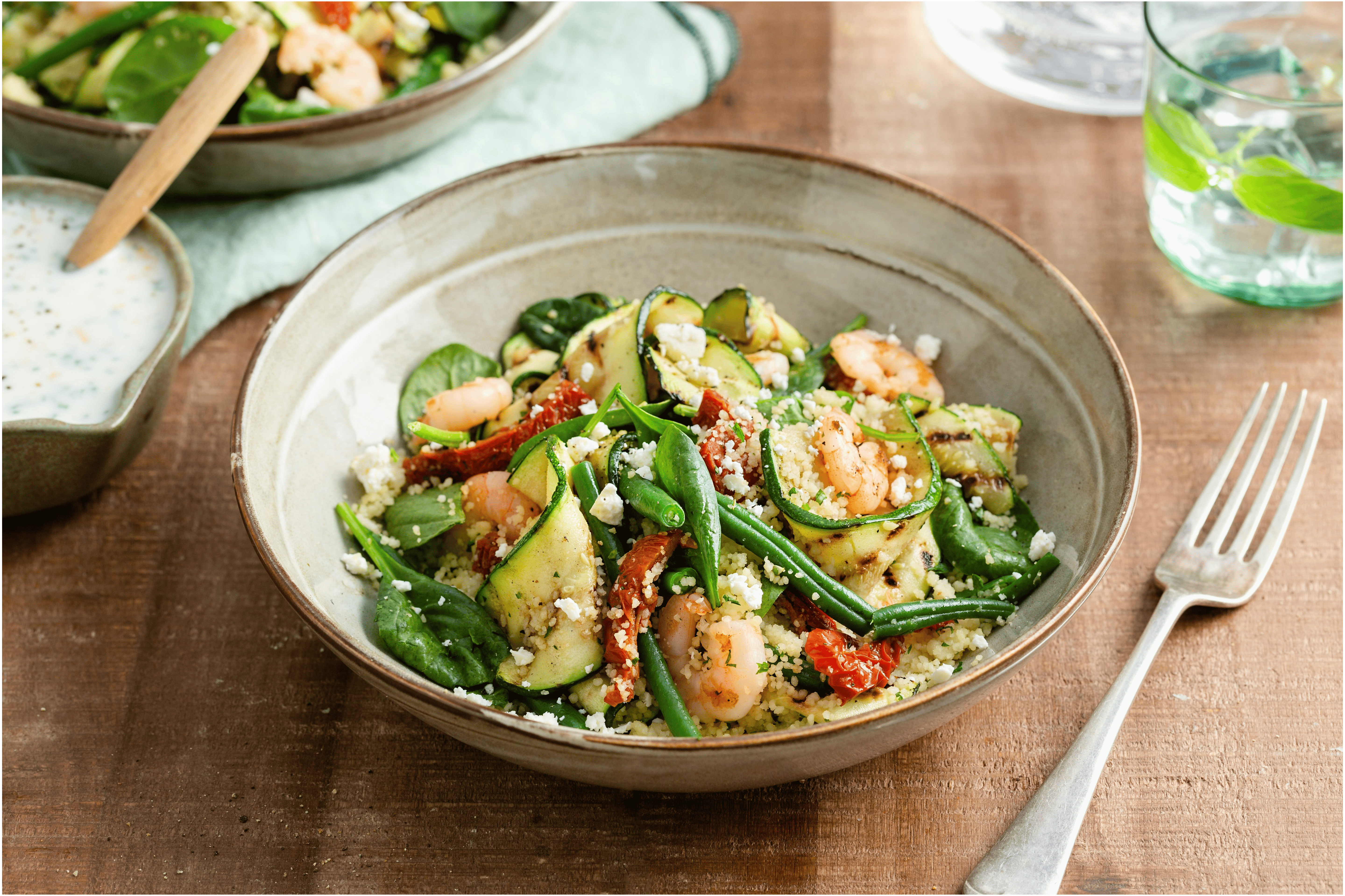 Couscous met gegrilde courgette en knoflookgarnalen