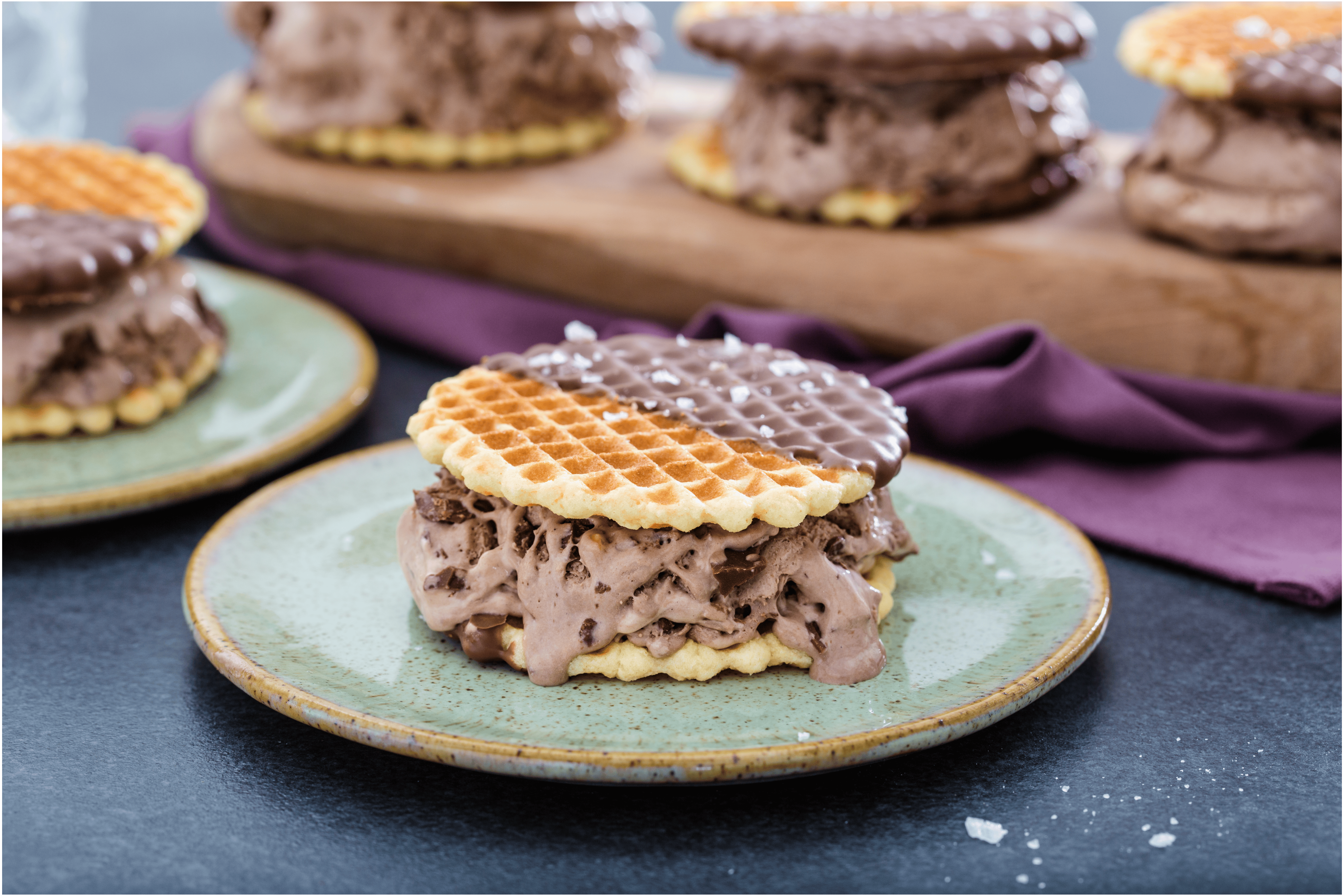 Chocolade-praliné ijs sandwiches