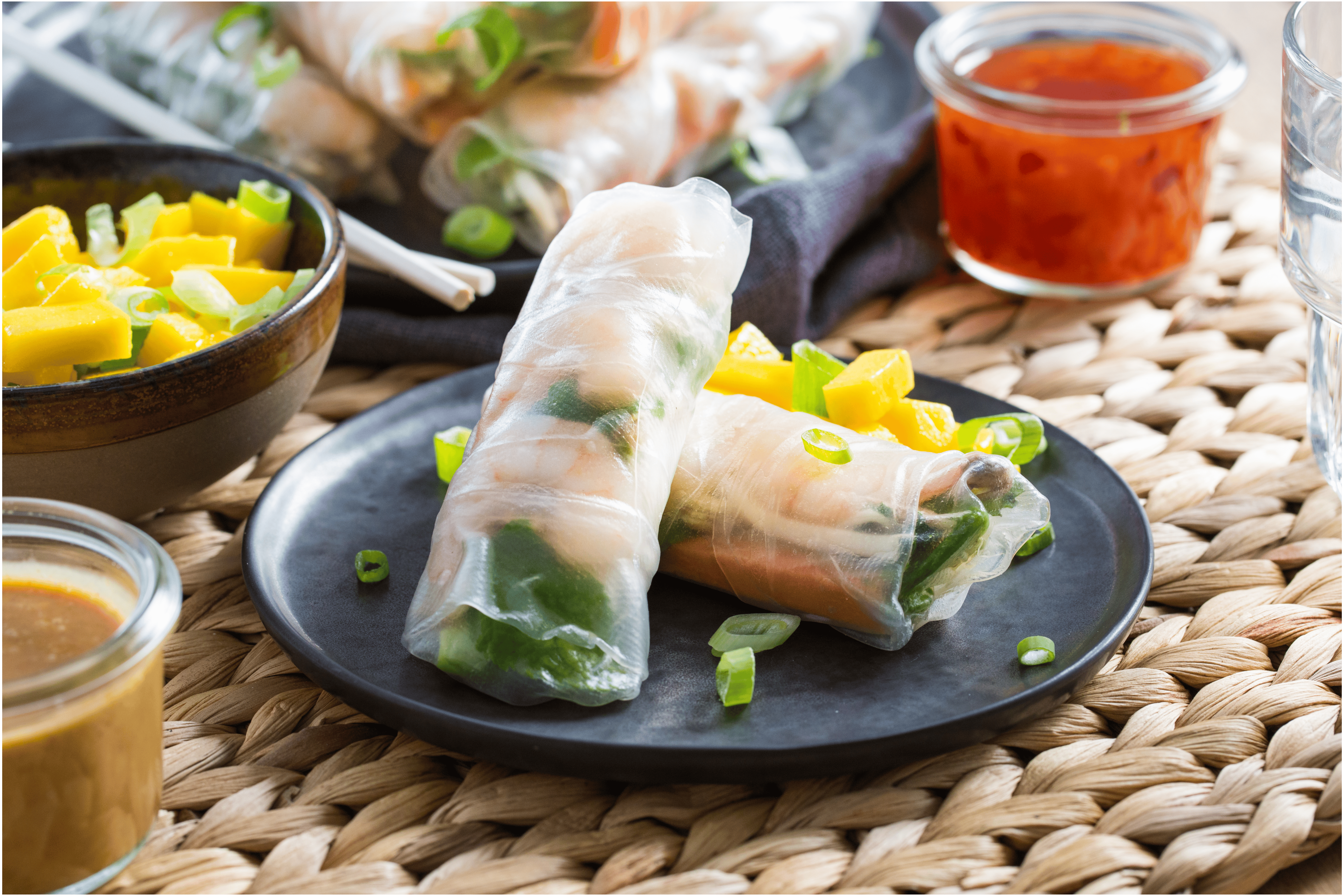 Verse Vietnamese loempia’s met roze garnalen
