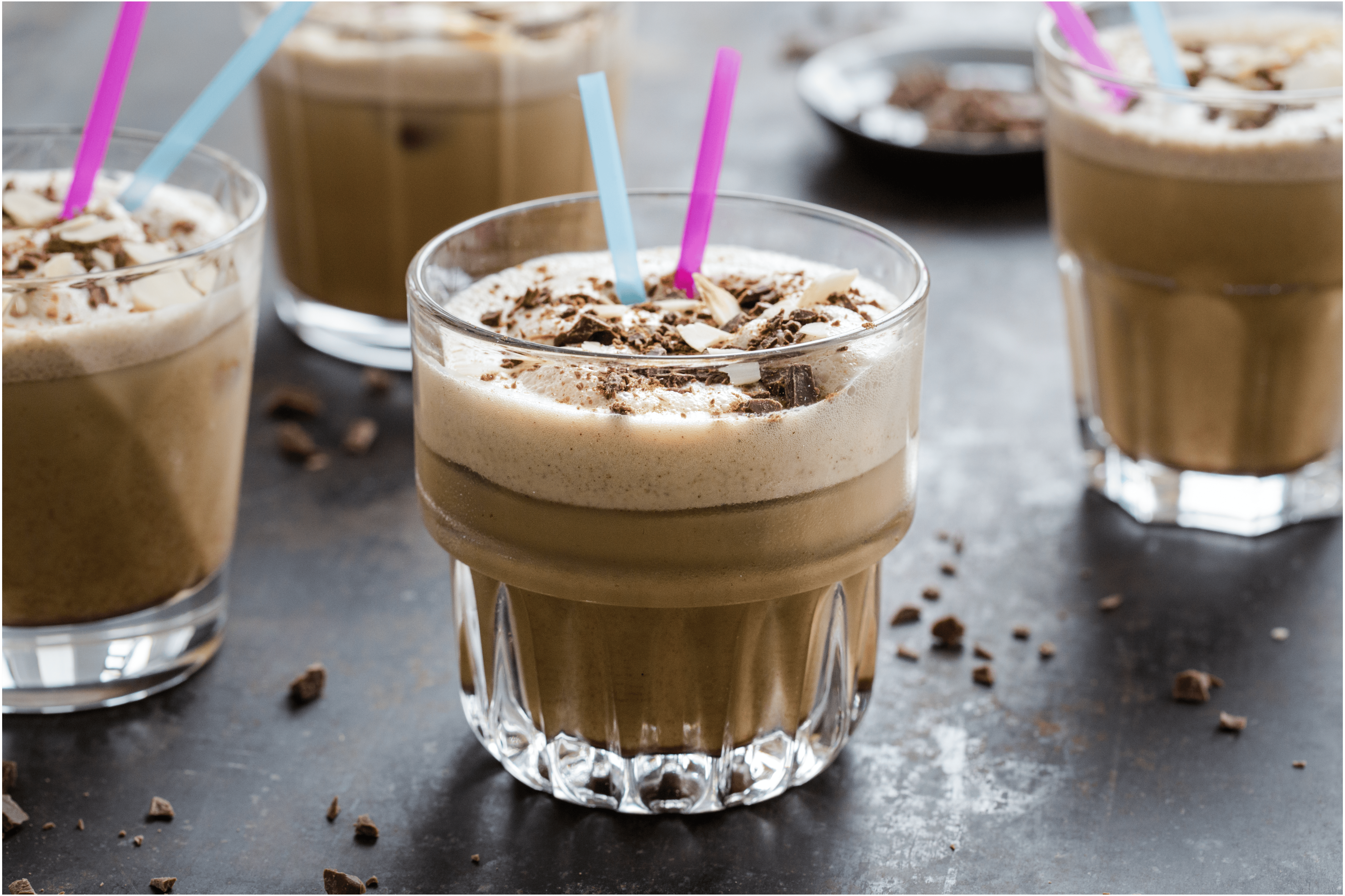 Winterse amandel ijs-macchiato
