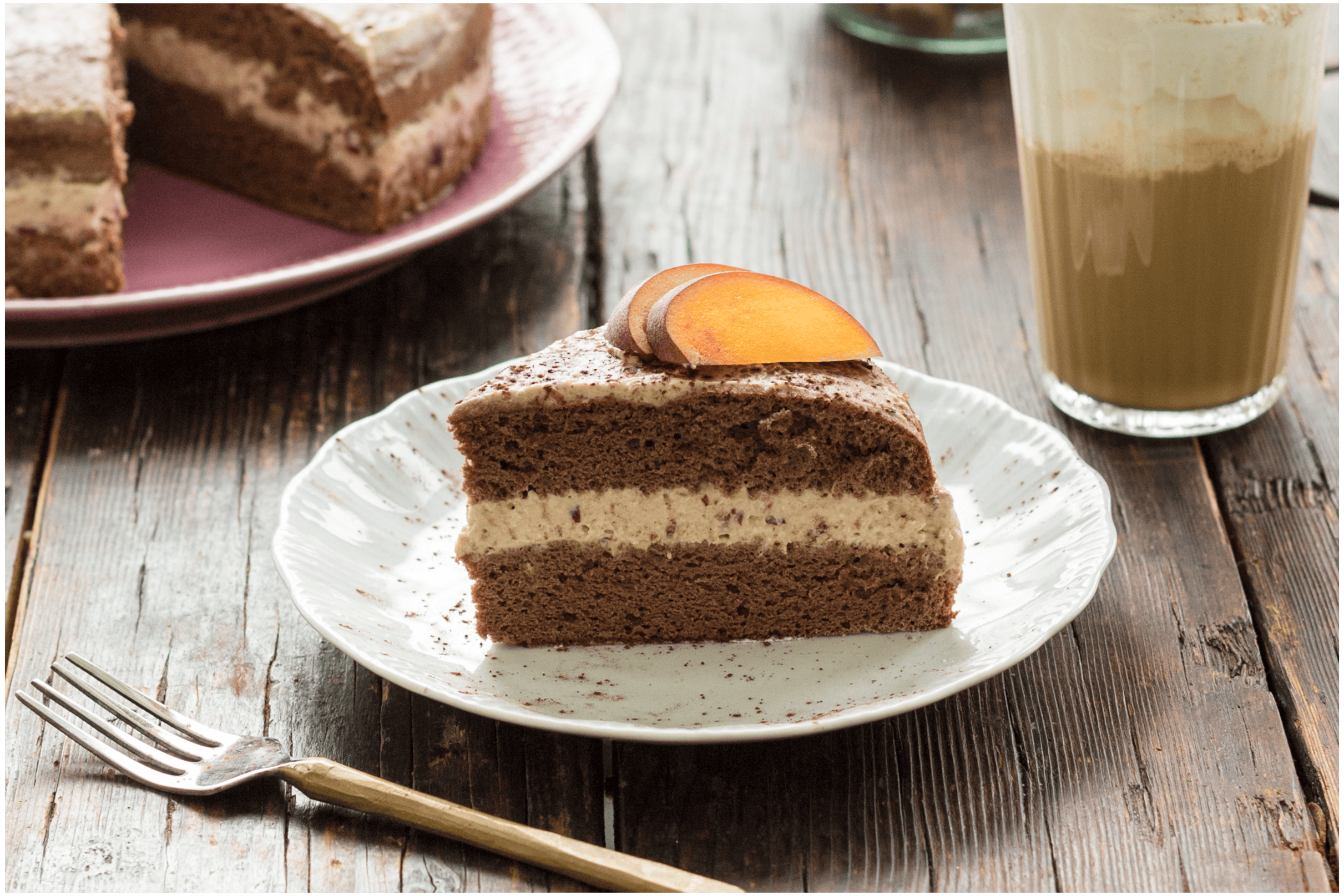 Chocoladetaart met kersen