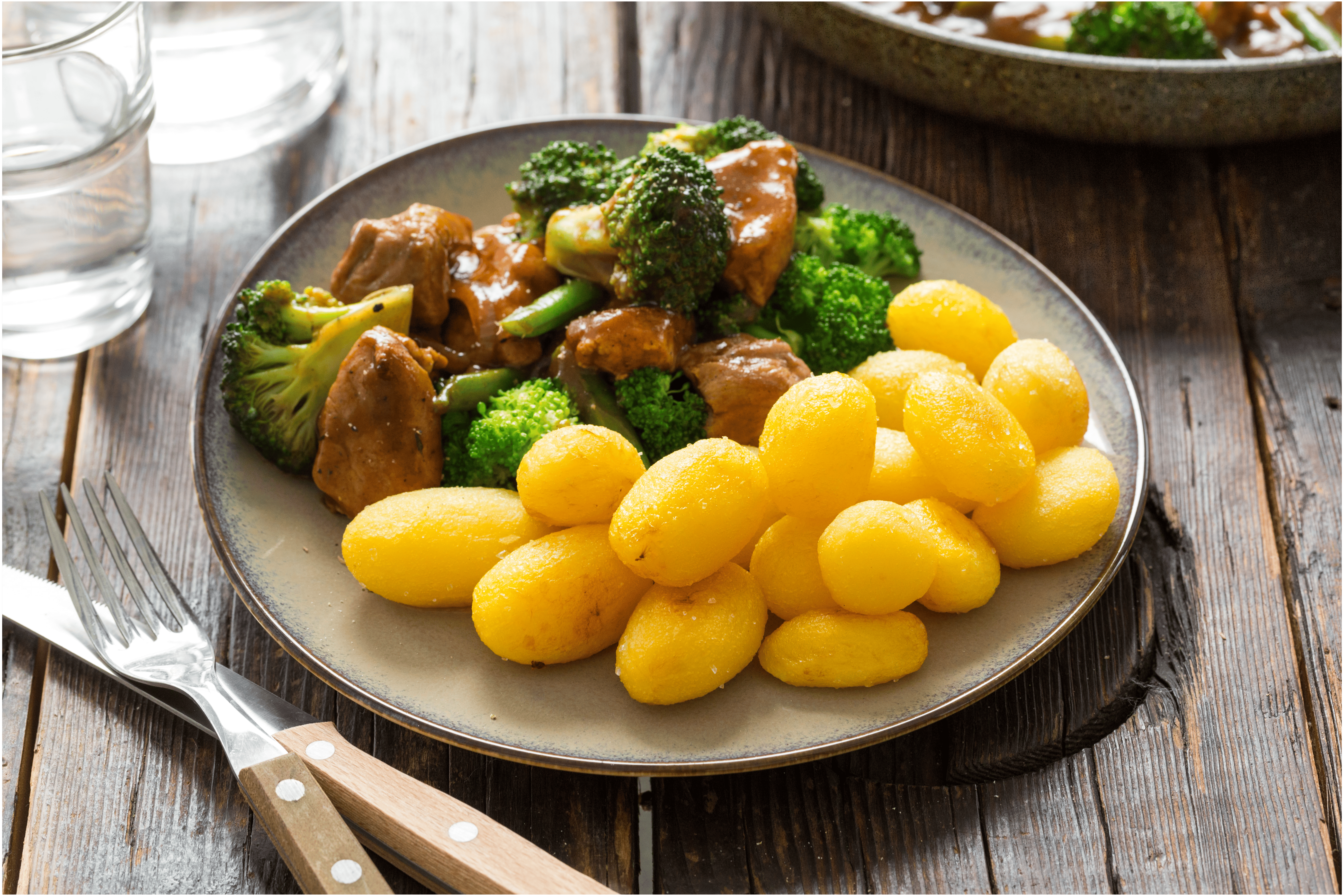 Hollands pannetje met sperziebonen en broccoli