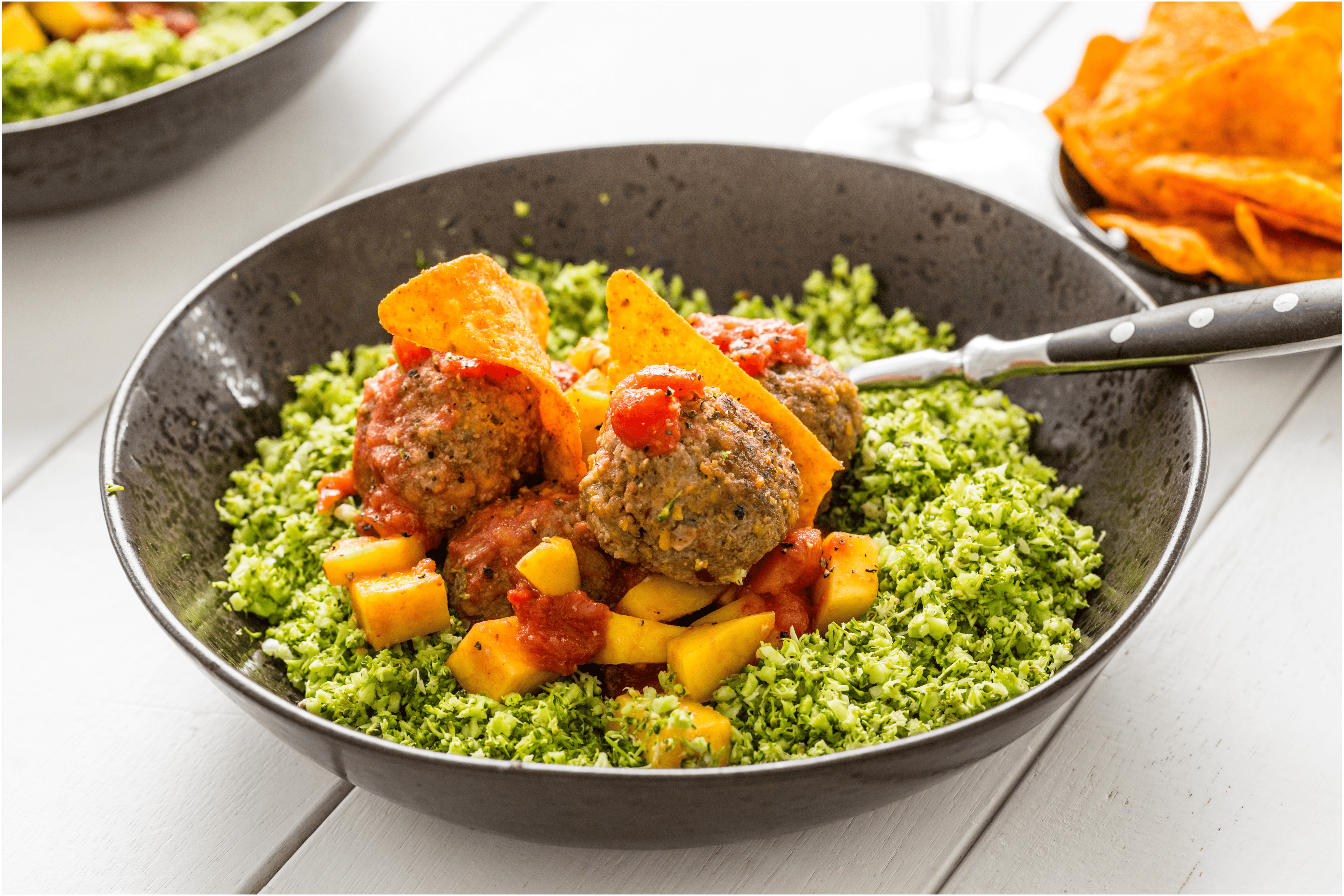 Broccoli-couscous met pittige balletjes