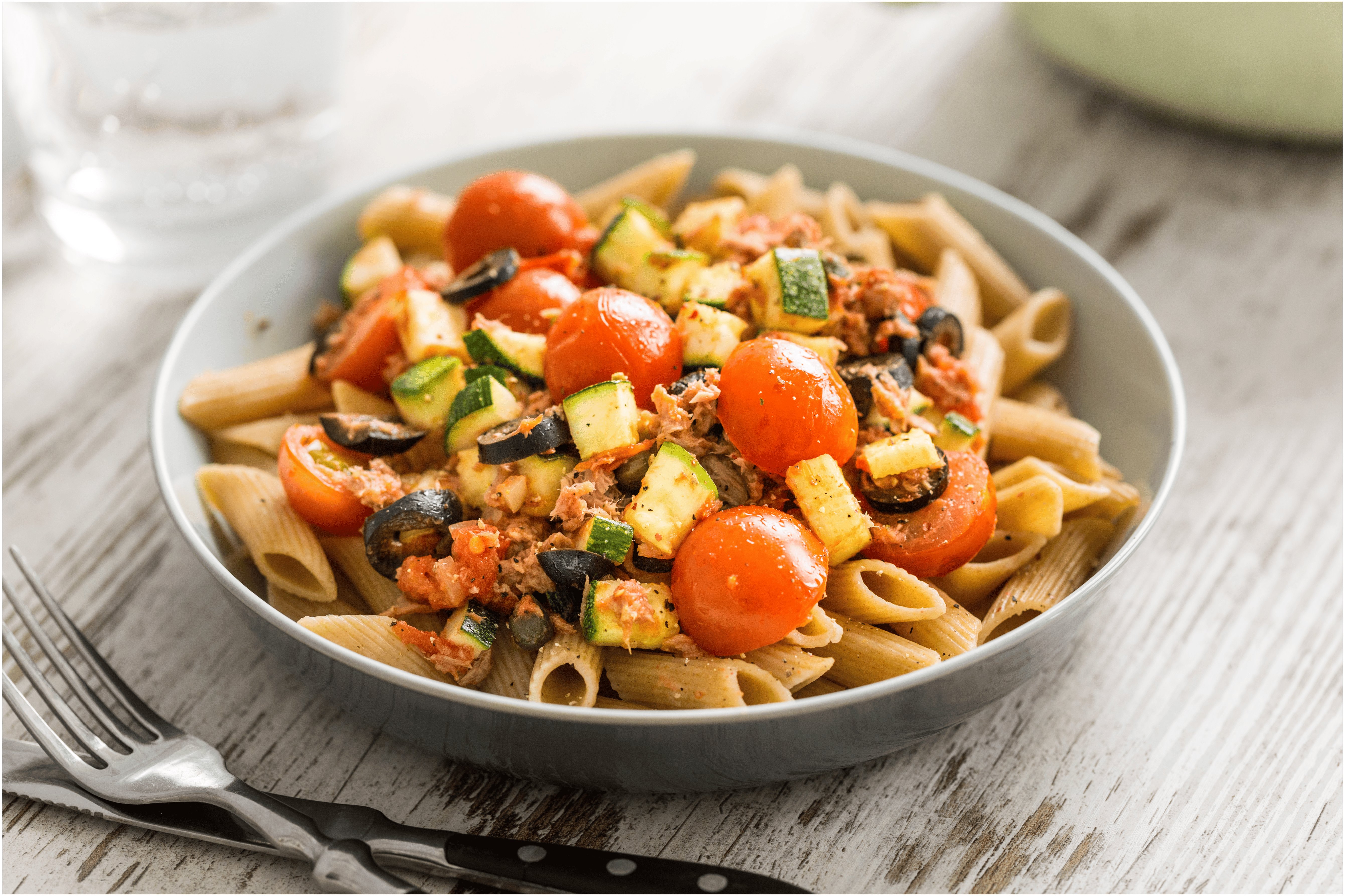 Penne tonijn met cherrytomaatjes