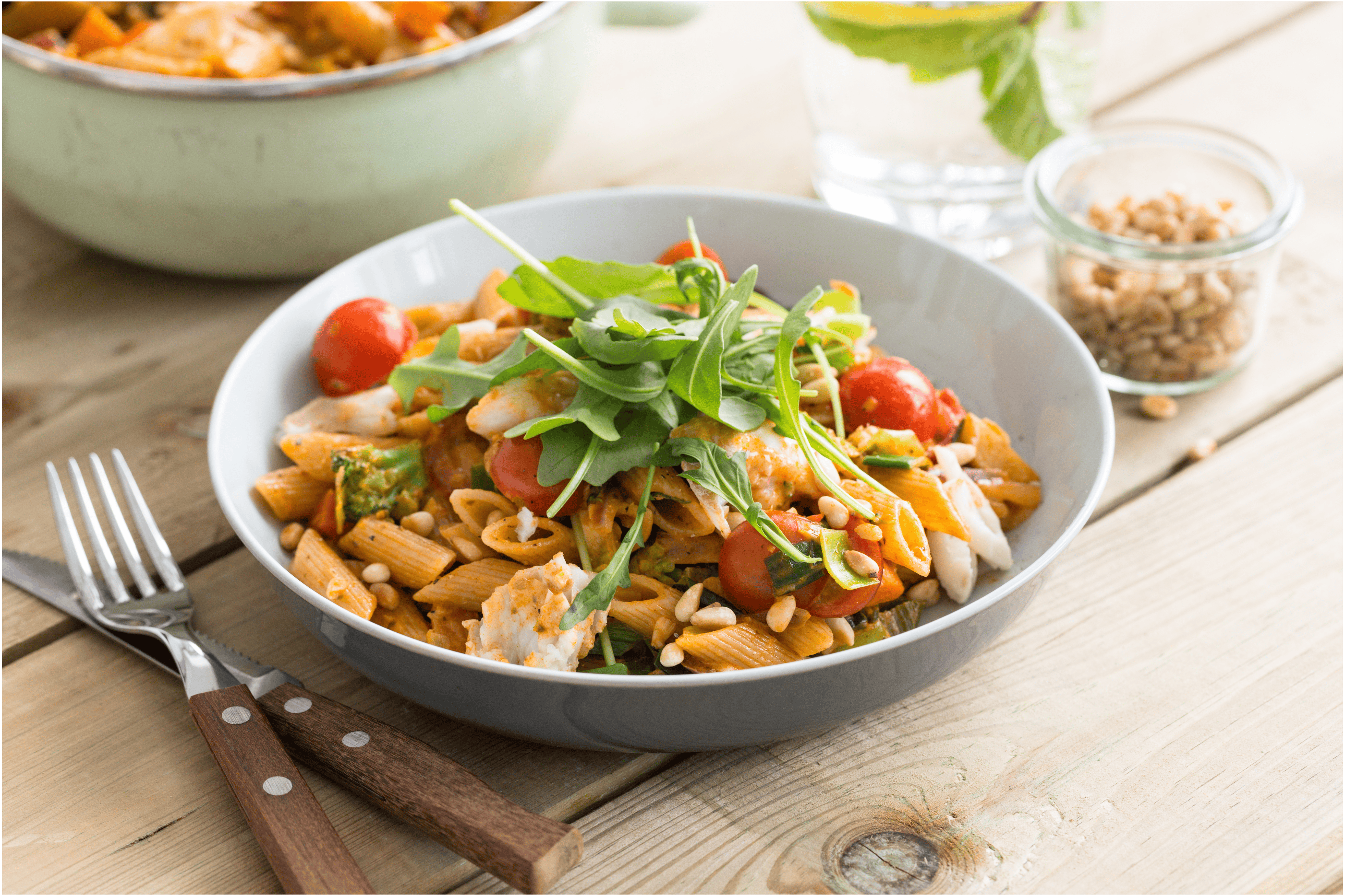 Penne met kabeljauw en rode pesto-saus
