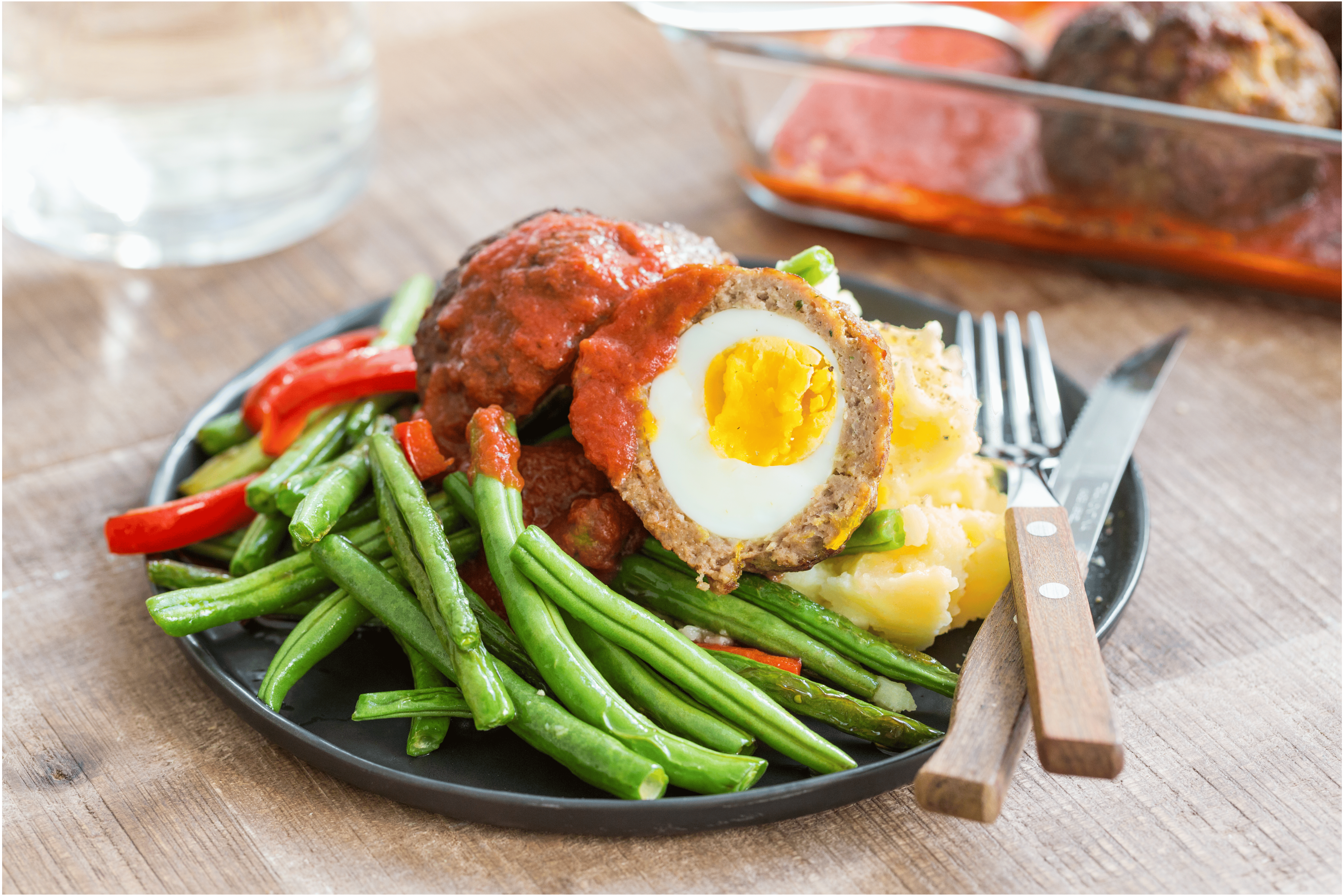 Vlaamse gehaktballen met aardappelpuree en boontjes