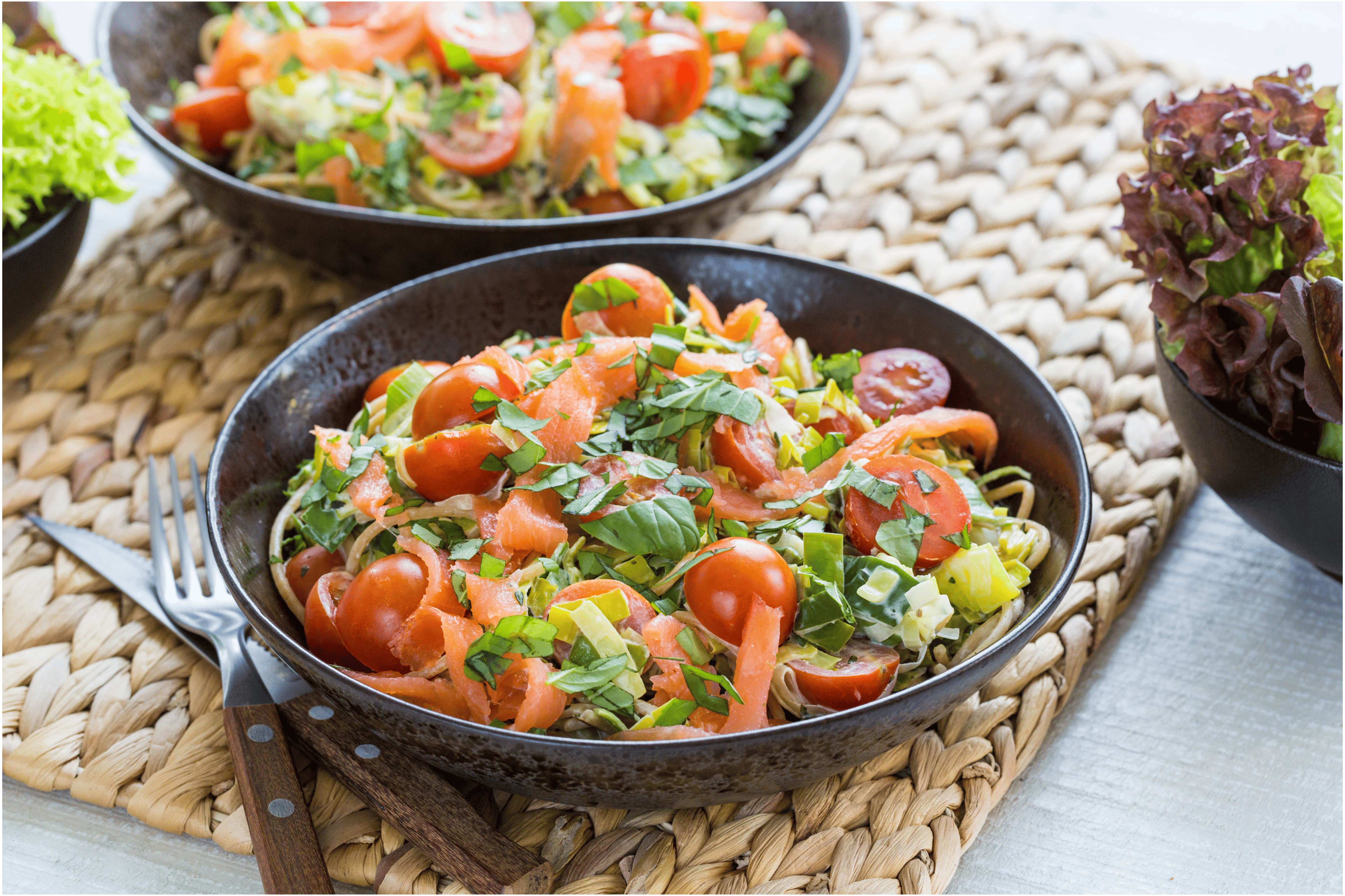 Spaghetti met romige prei-saus en gerookte zalm