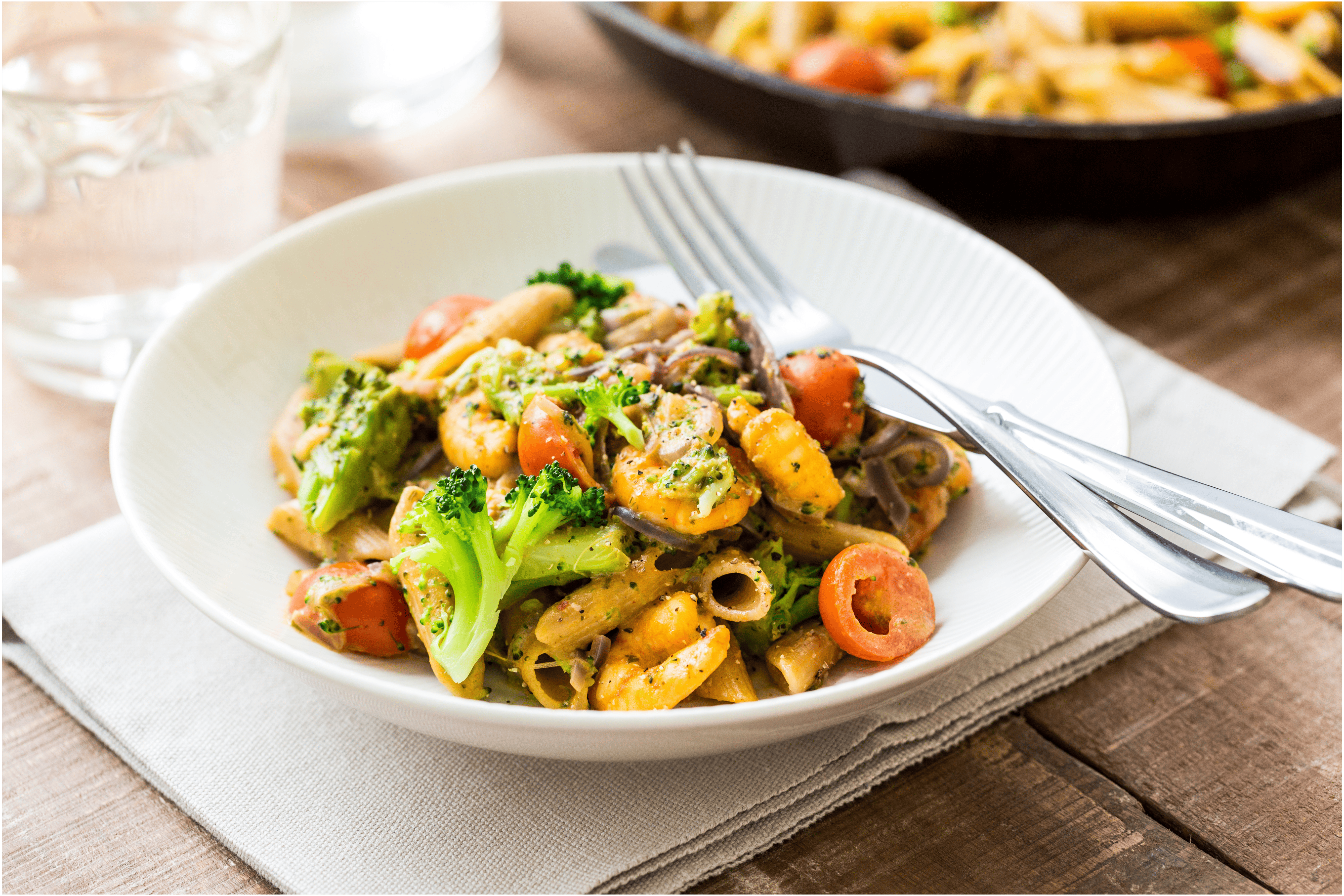 Romige pasta met garnalen en broccoli