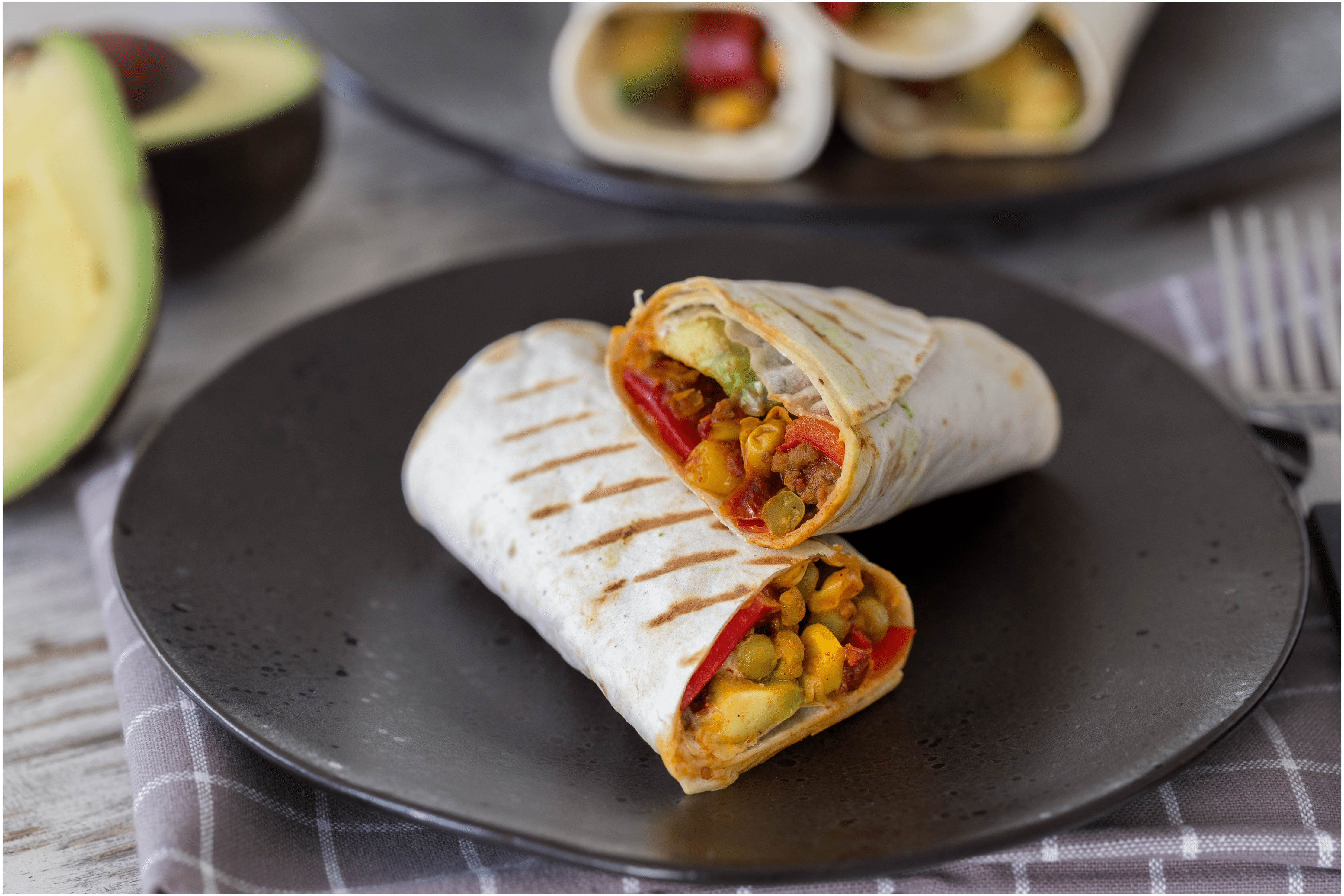 Gegrilde Mexicaanse wraps met avocado
