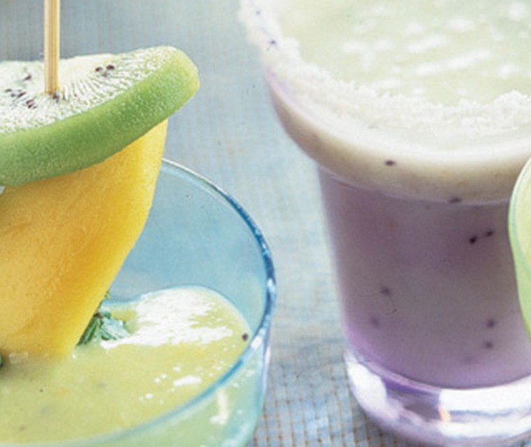 Milkshake met kiwi, banaan en kokosmelk