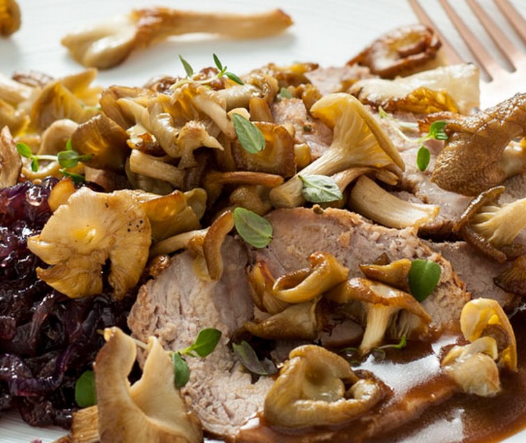 Rollade met oesterzwammen en aardappelcrumble