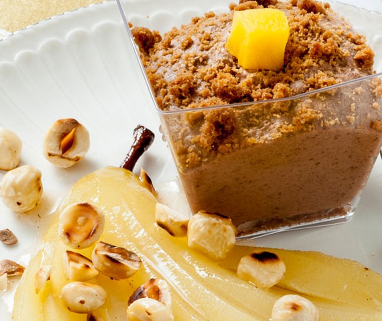 Bavaroise met de perenwaaier van René Pluijm