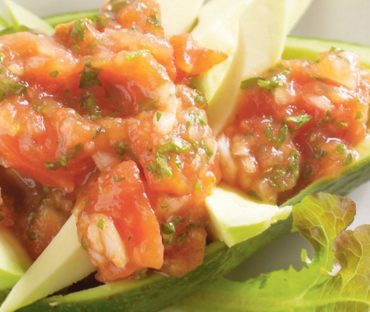 Avocado met Mexicaanse salsa