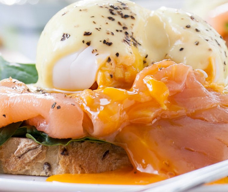 Molenbrood vloerbrood met PLUS egg special