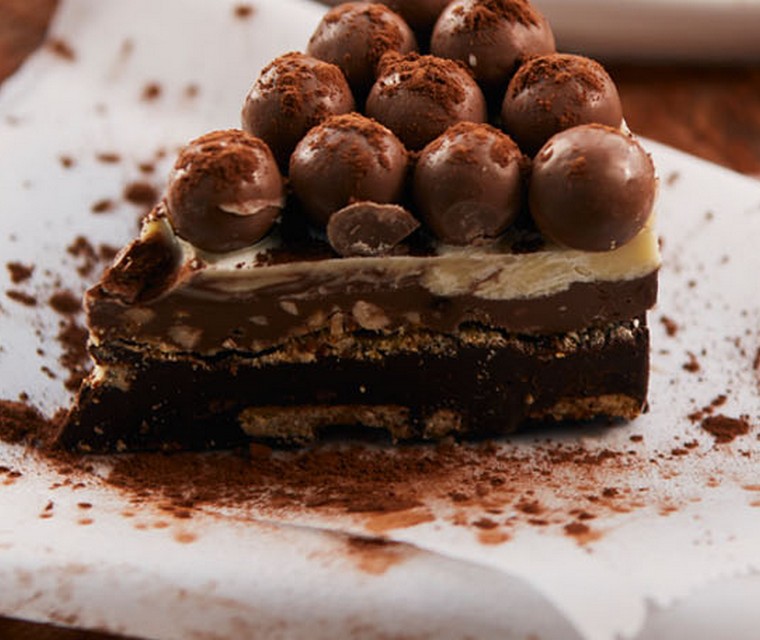 Taart met vier soorten chocolade van Carola Damen