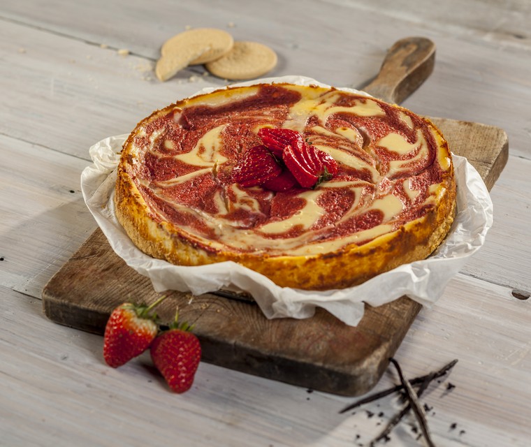 Aardbei-mango swirl cheesecake van Eli