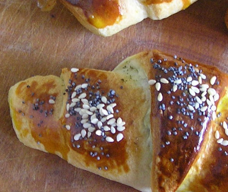 Hartige croissants met serranoham van Titia Poortenga