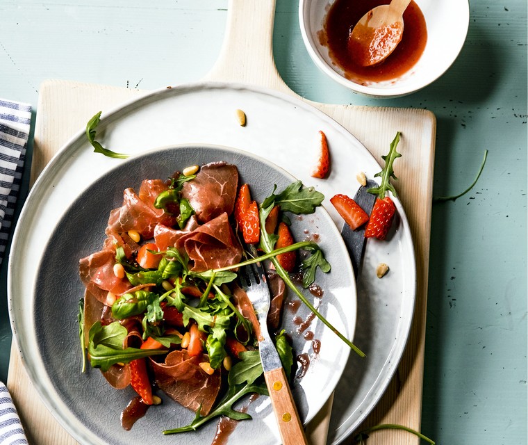 Carpaccio van naegelholt of rookvlees