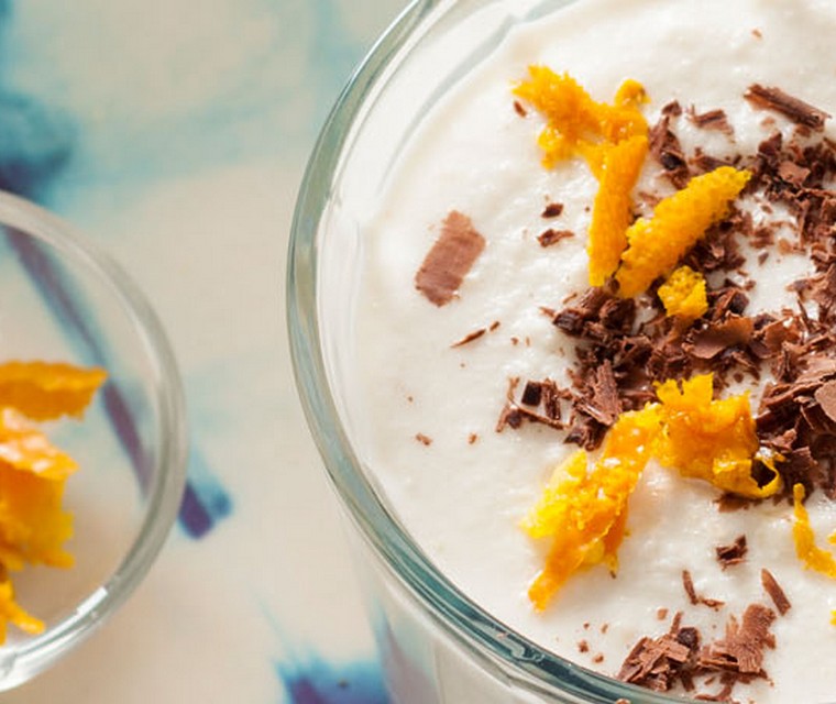 Koude amandelsoep met chocolade