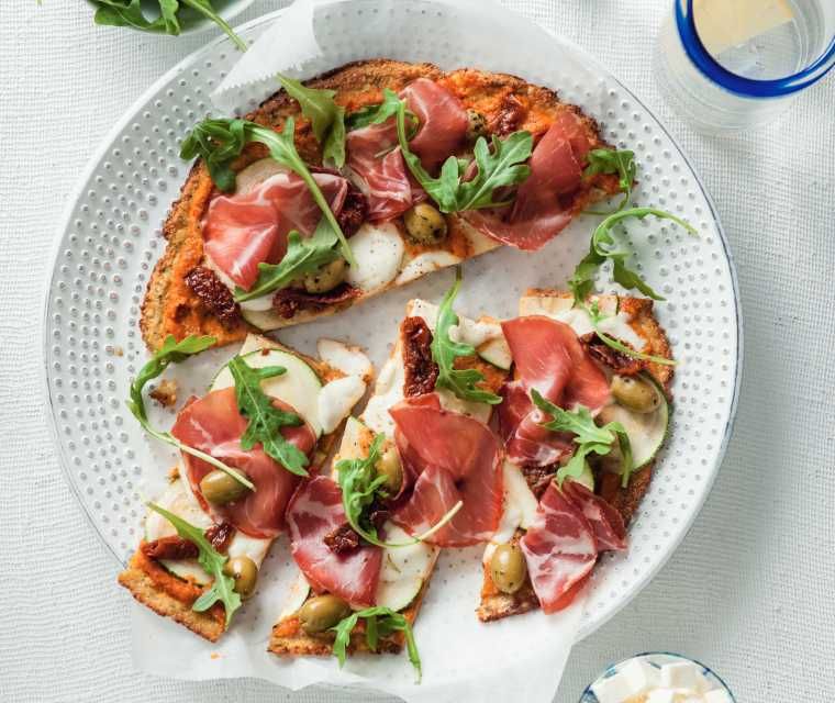 Bloemkoolpizza met tomatensaus