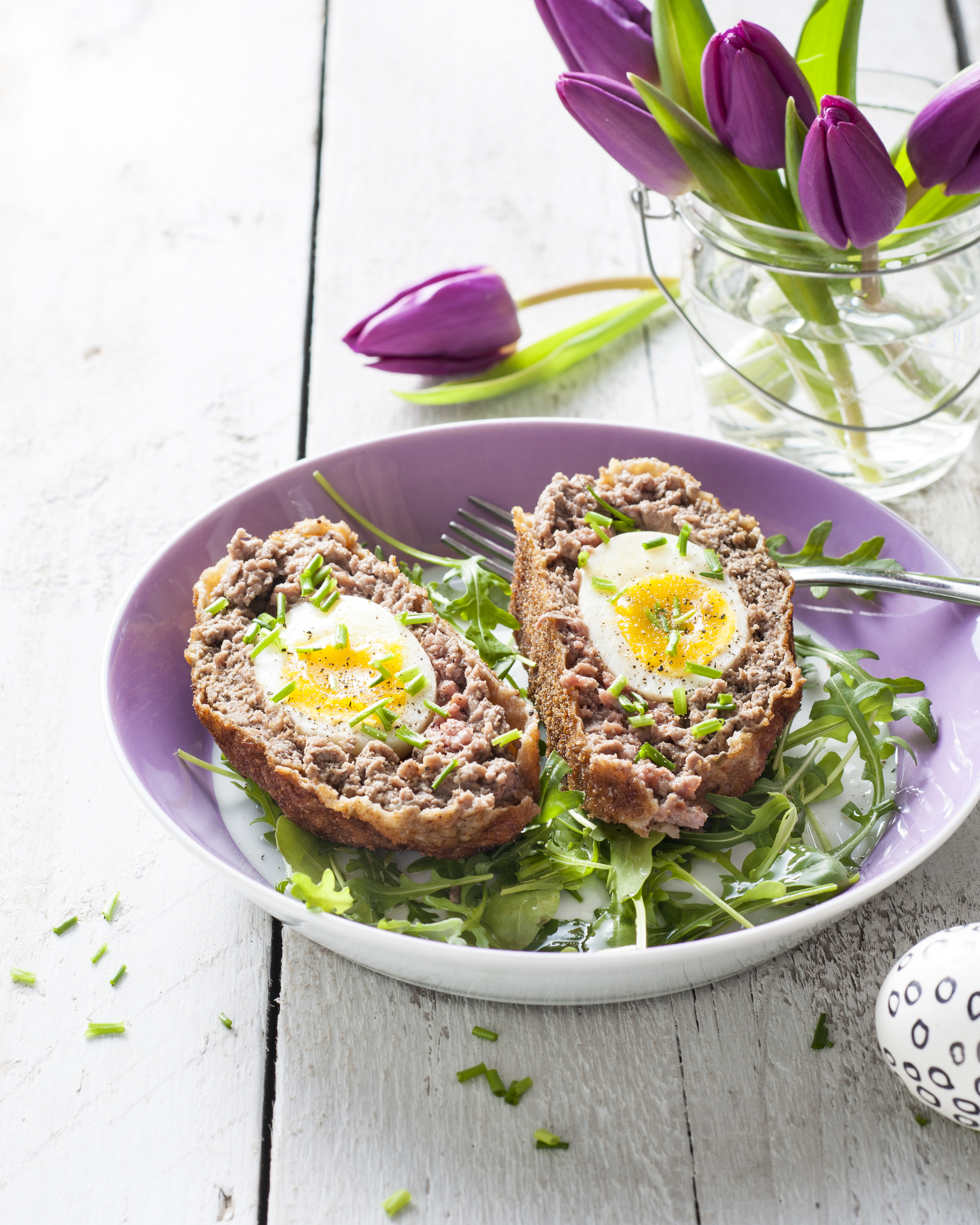 Eieren verpakt in gehakt