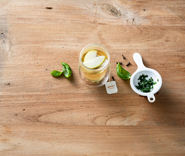 Basilicum en kamille thee