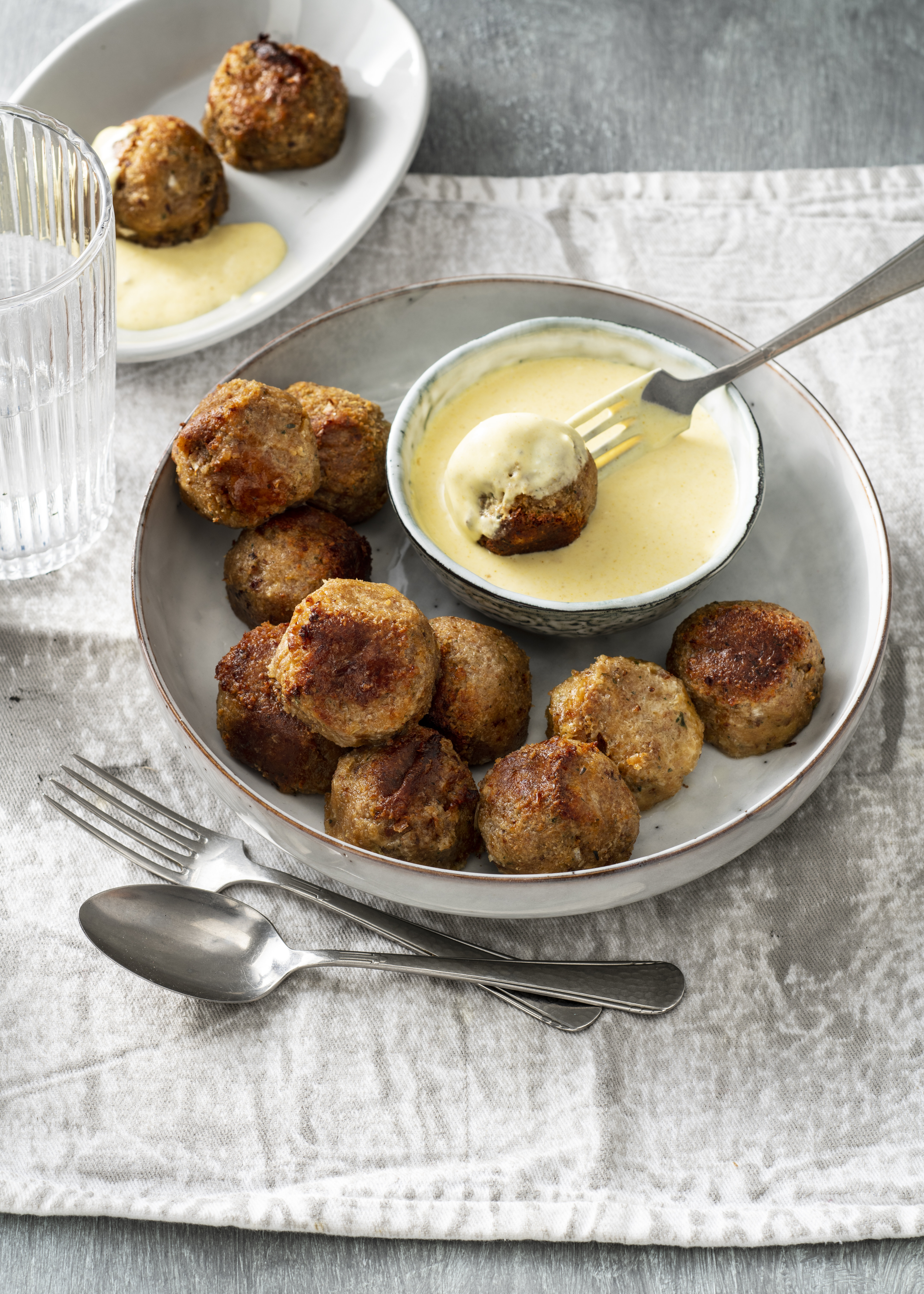 Noten-kaasballetjes uit de foodtruck