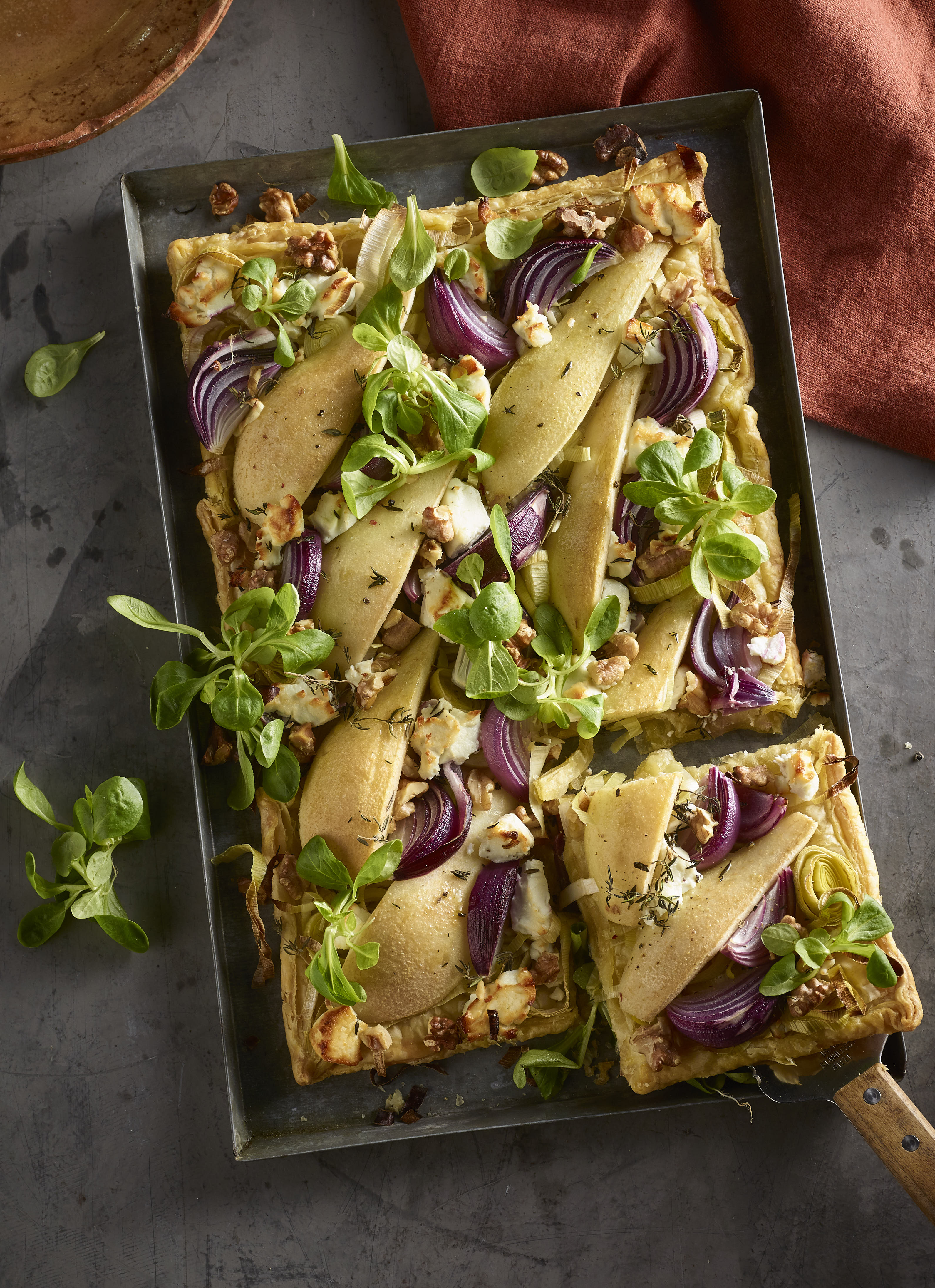 Perentaart met geitenkaas en walnoten