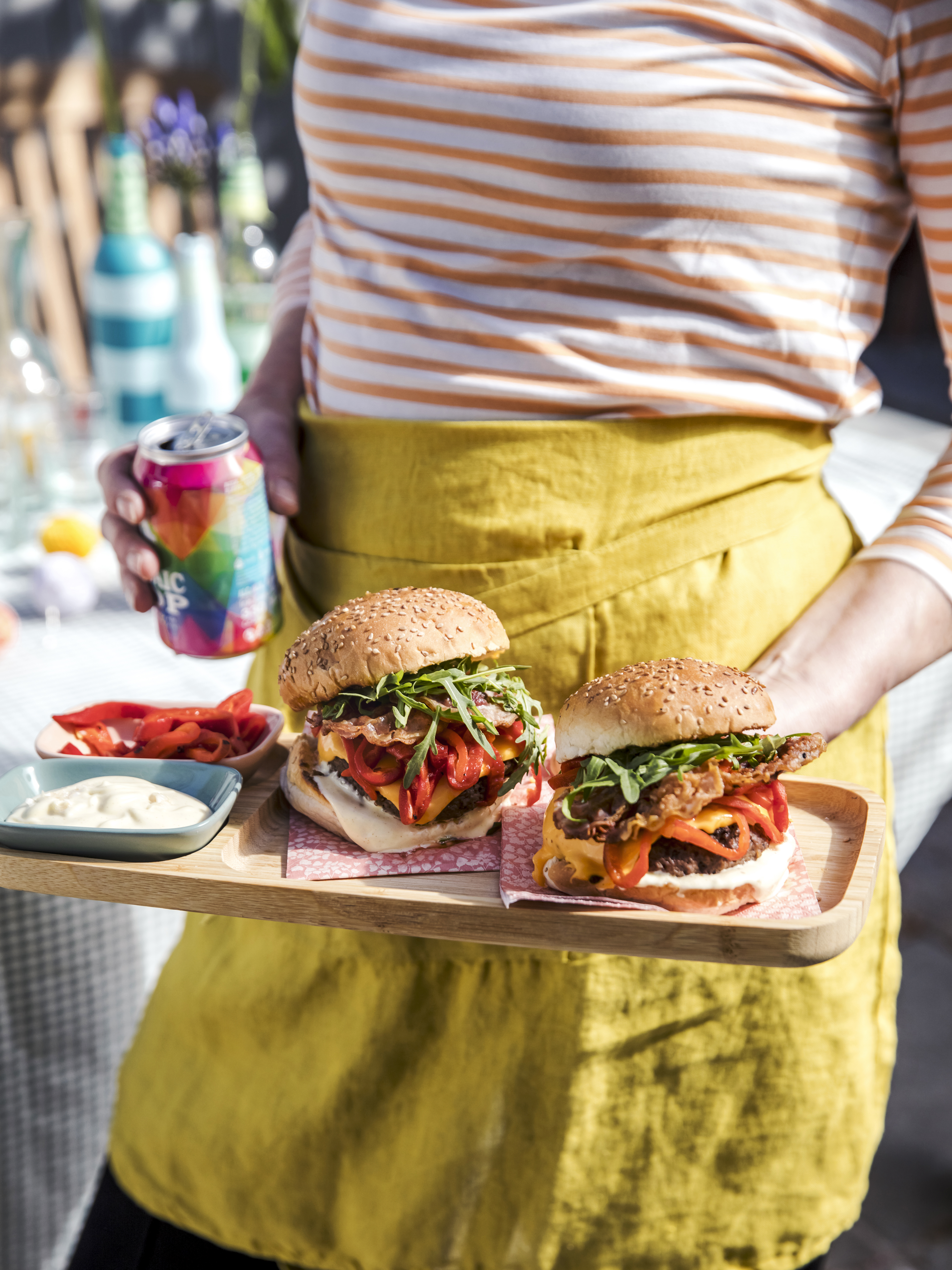 Smokey burger met geroosterde puntpaprika