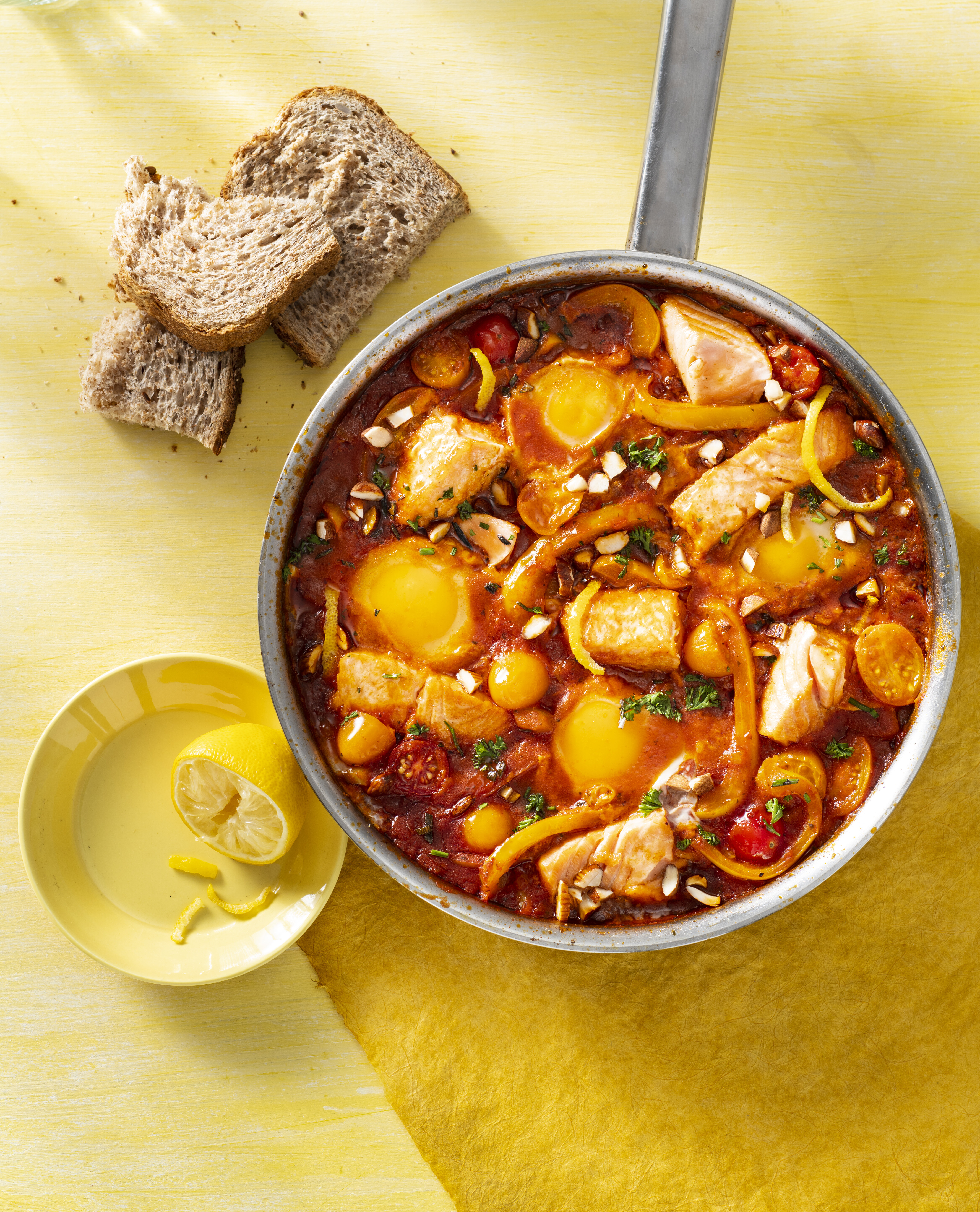 Shakshuka met verse zalm