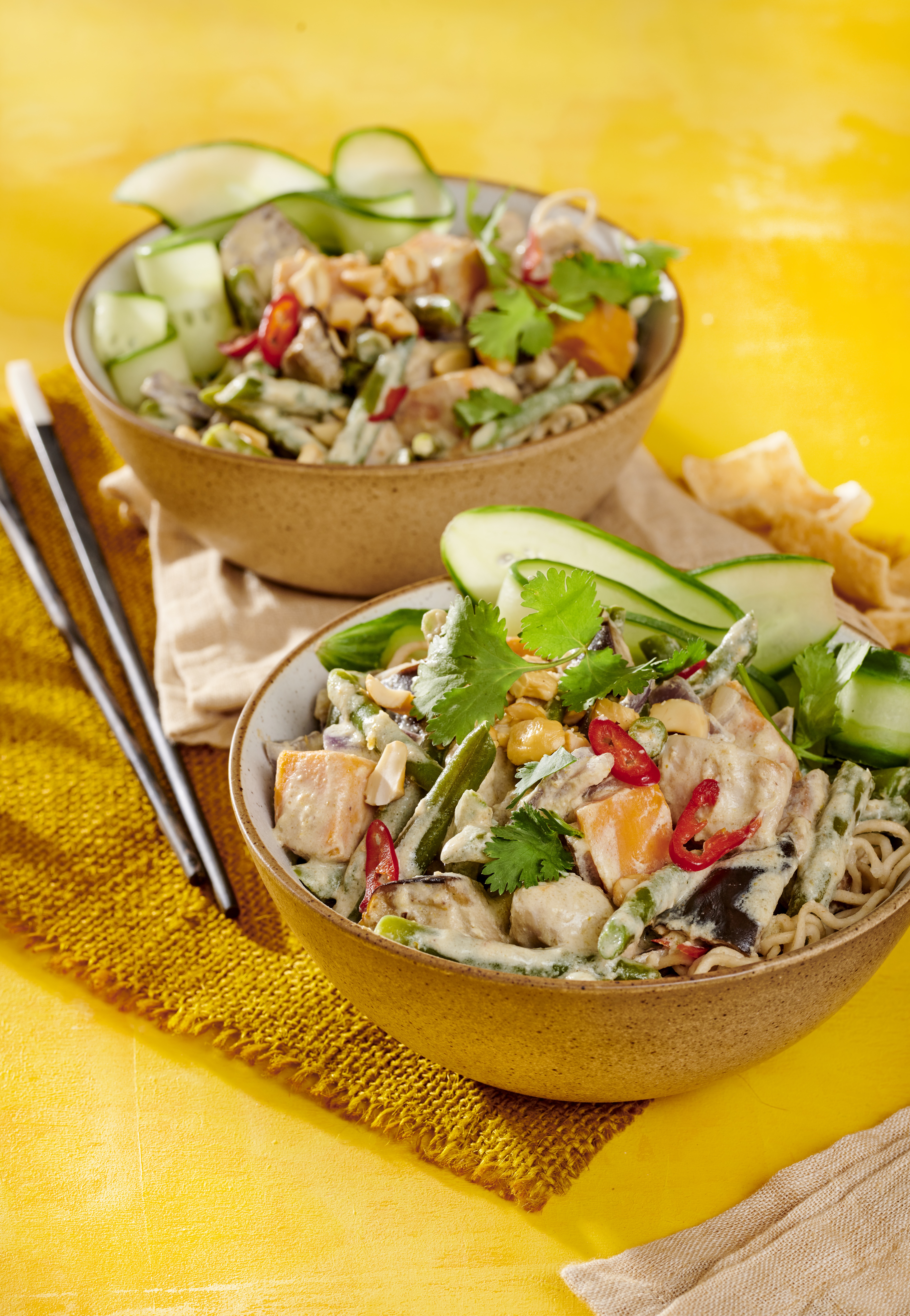 Pittige Thaise curry met zoete aardappel, sperziebonen en aubergine