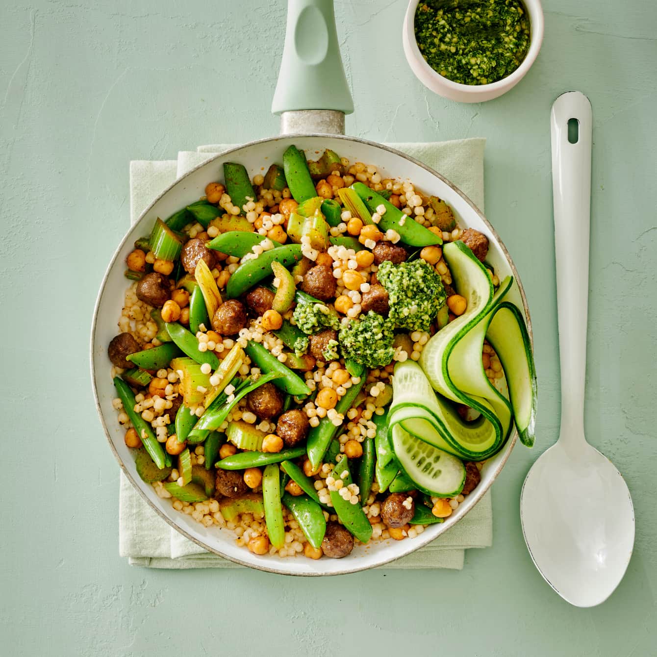 Roerbak met parelcouscous