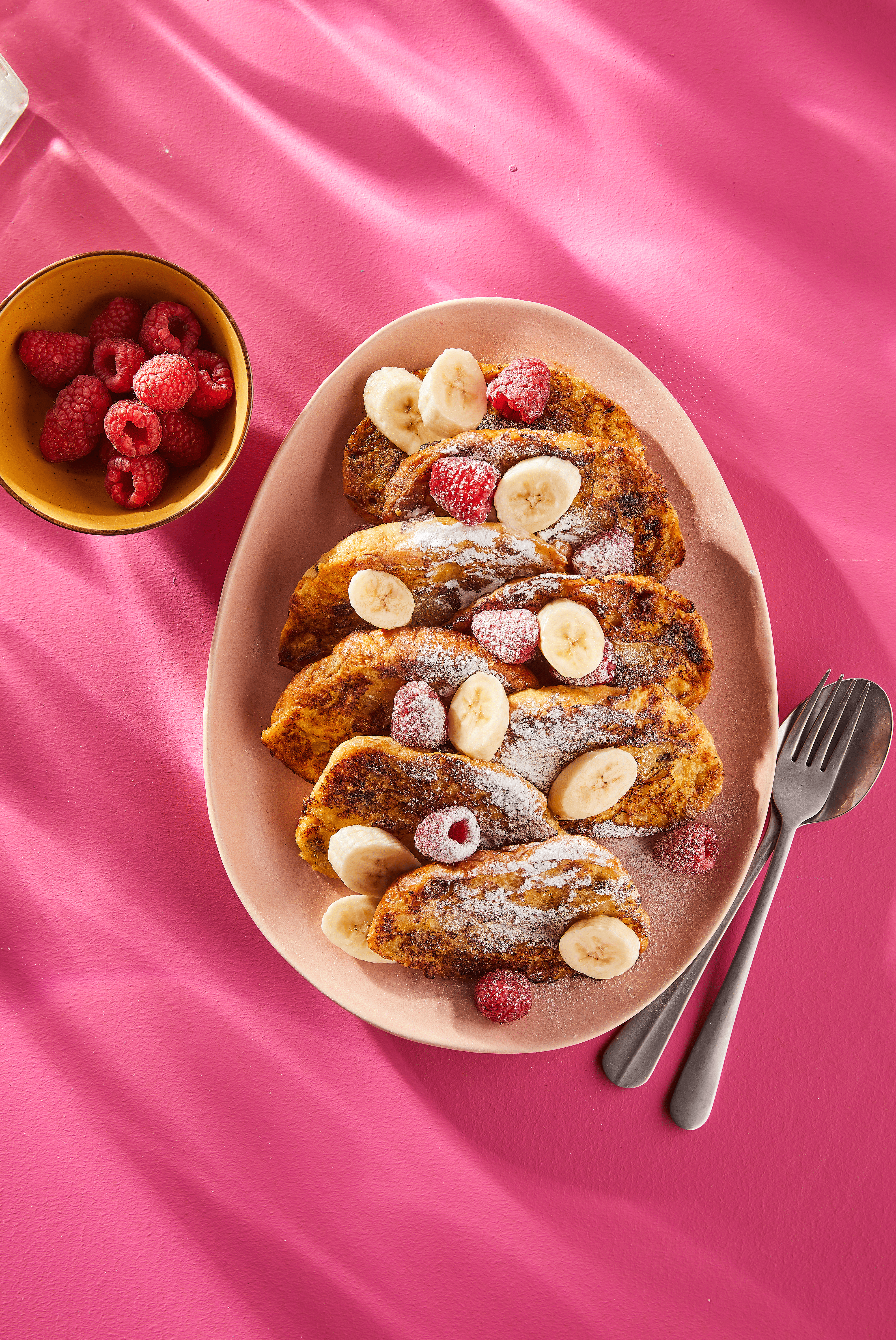 Paaswentelteefjes met banaan & frambozen