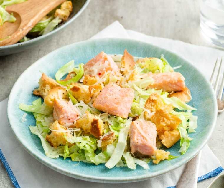 Caesar salade met zalm